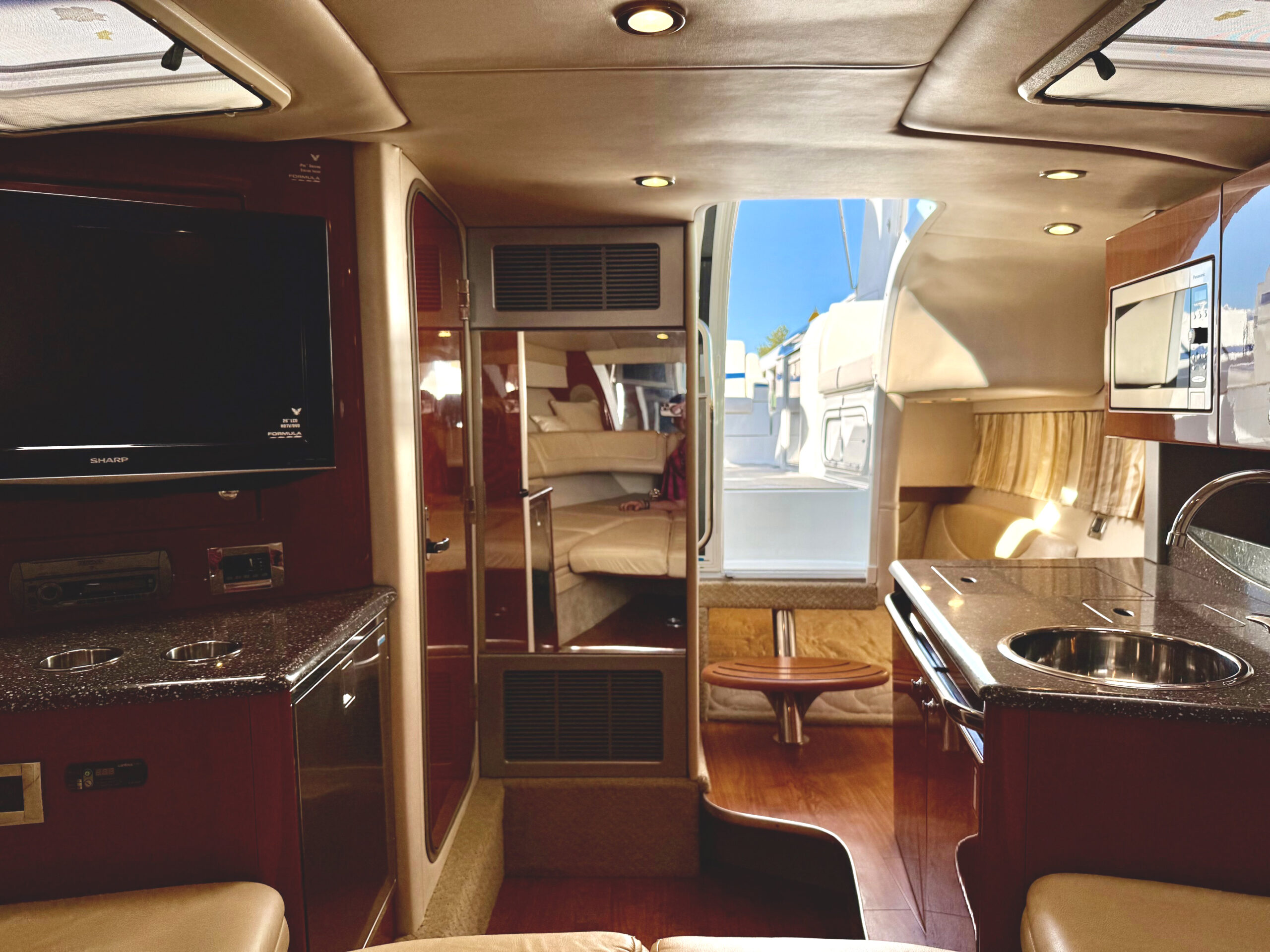 2009 35' Formula "350 Sun Sport" - Image 54