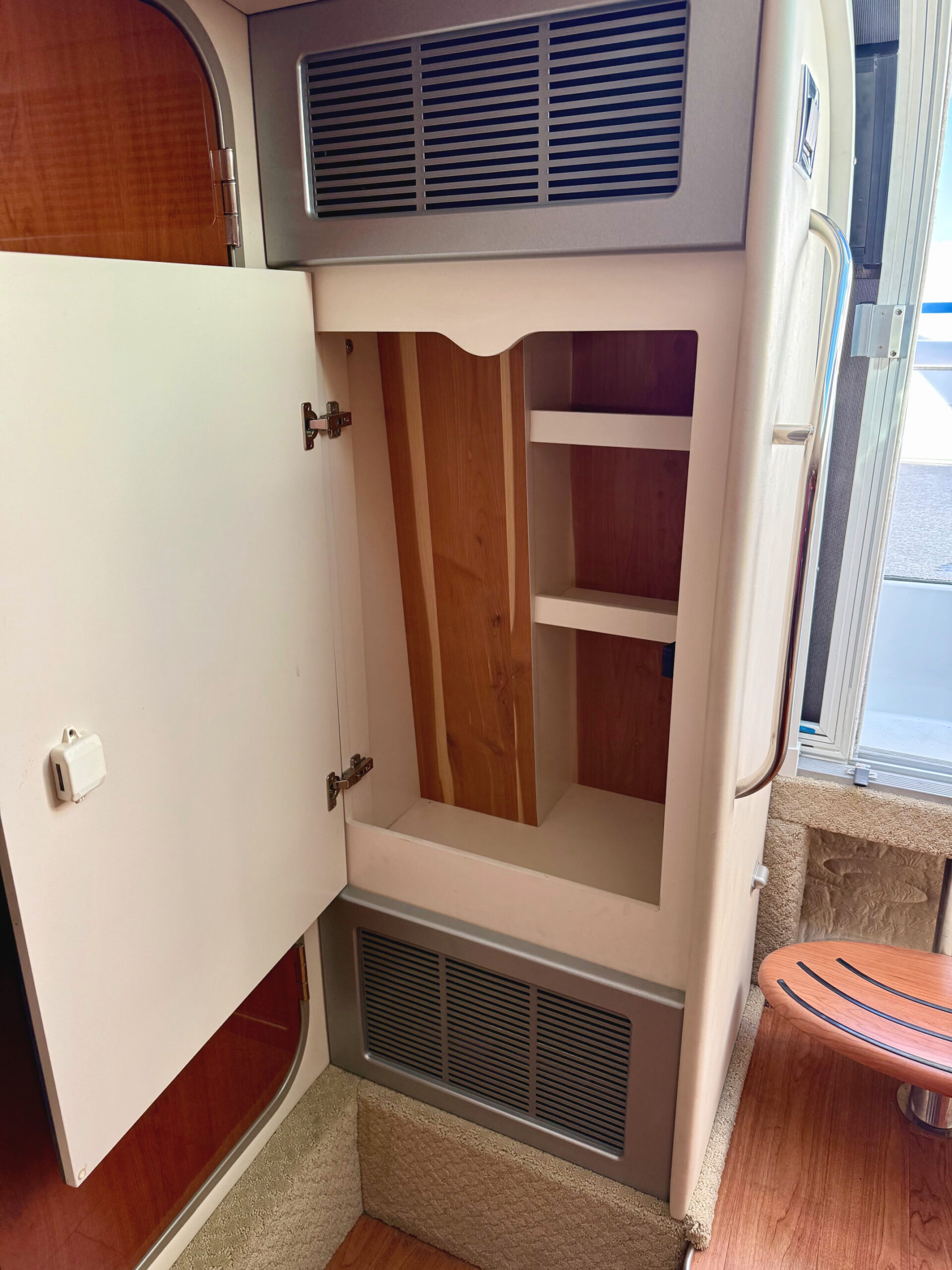 2009 35' Formula "350 Sun Sport" - Image 62