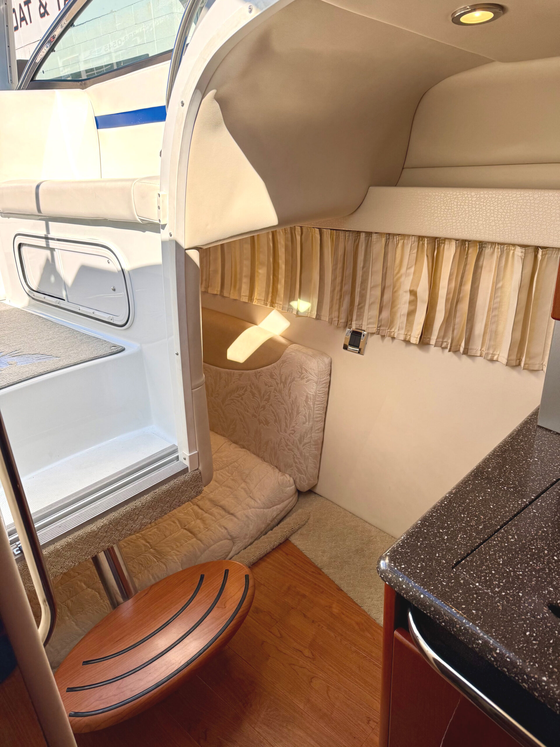 2009 35' Formula "350 Sun Sport" - Image 47