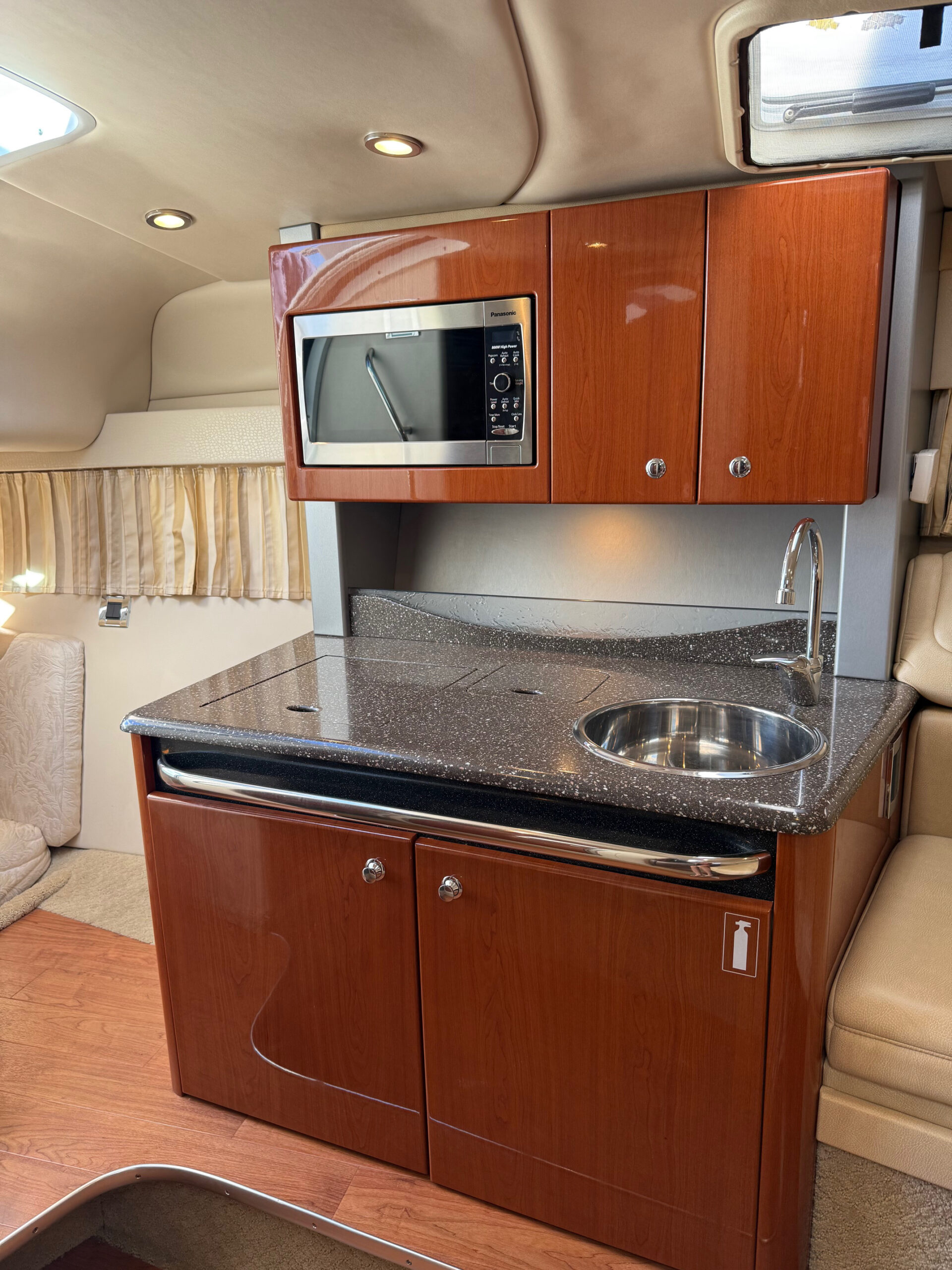 2009 35' Formula "350 Sun Sport" - Image 51