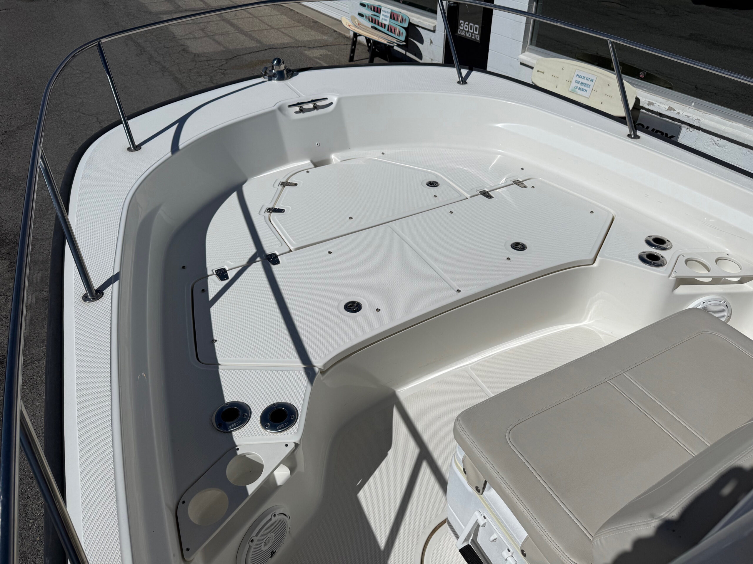 2021 21' Boston Whaler "210 Montauk" - Image 17