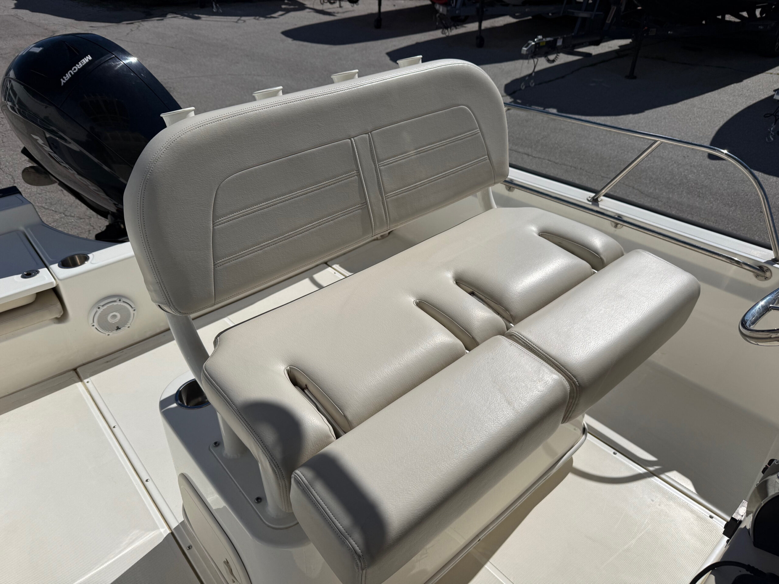 2021 21' Boston Whaler "210 Montauk" - Image 25