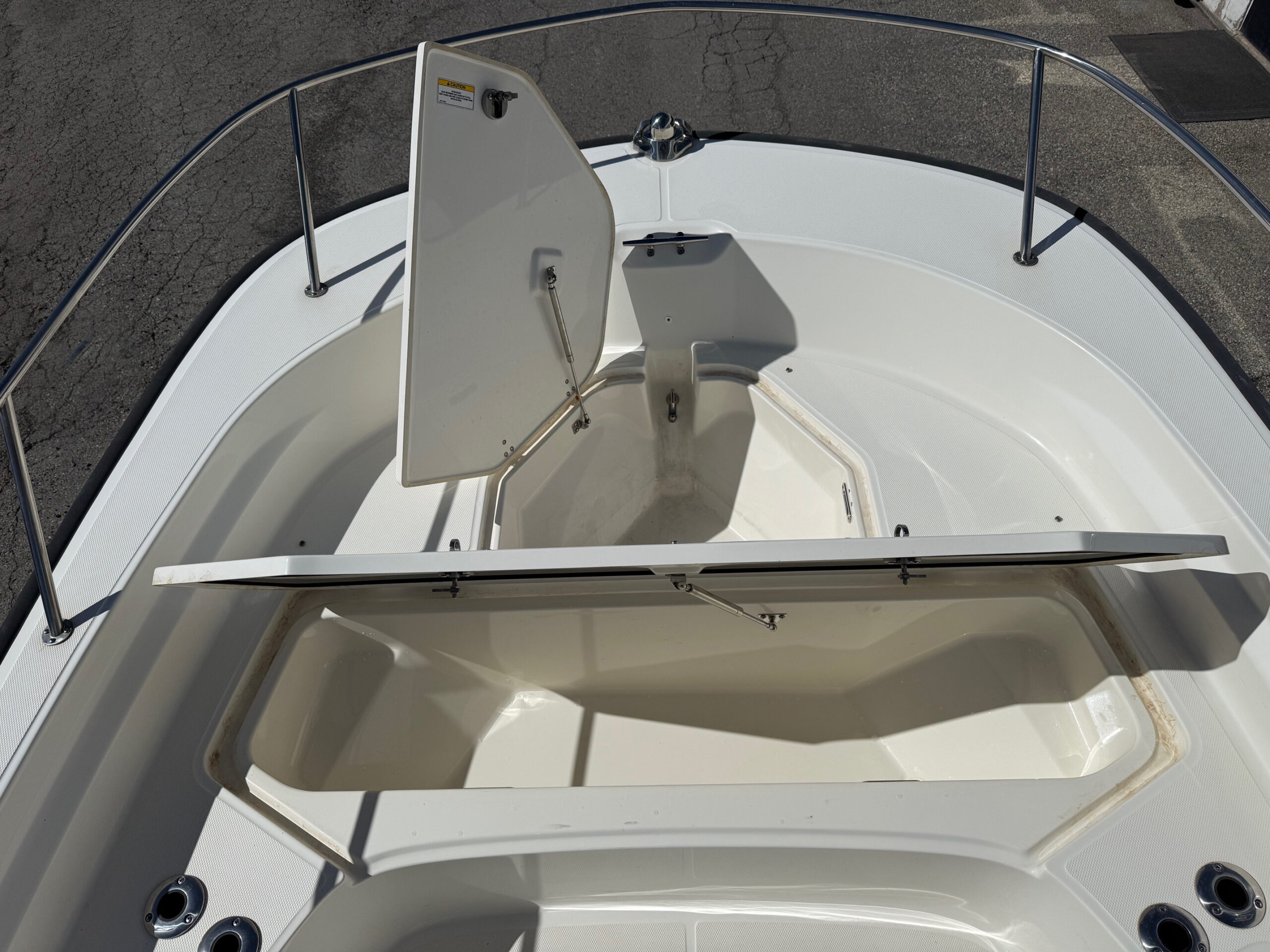 2021 21' Boston Whaler "210 Montauk" - Image 15