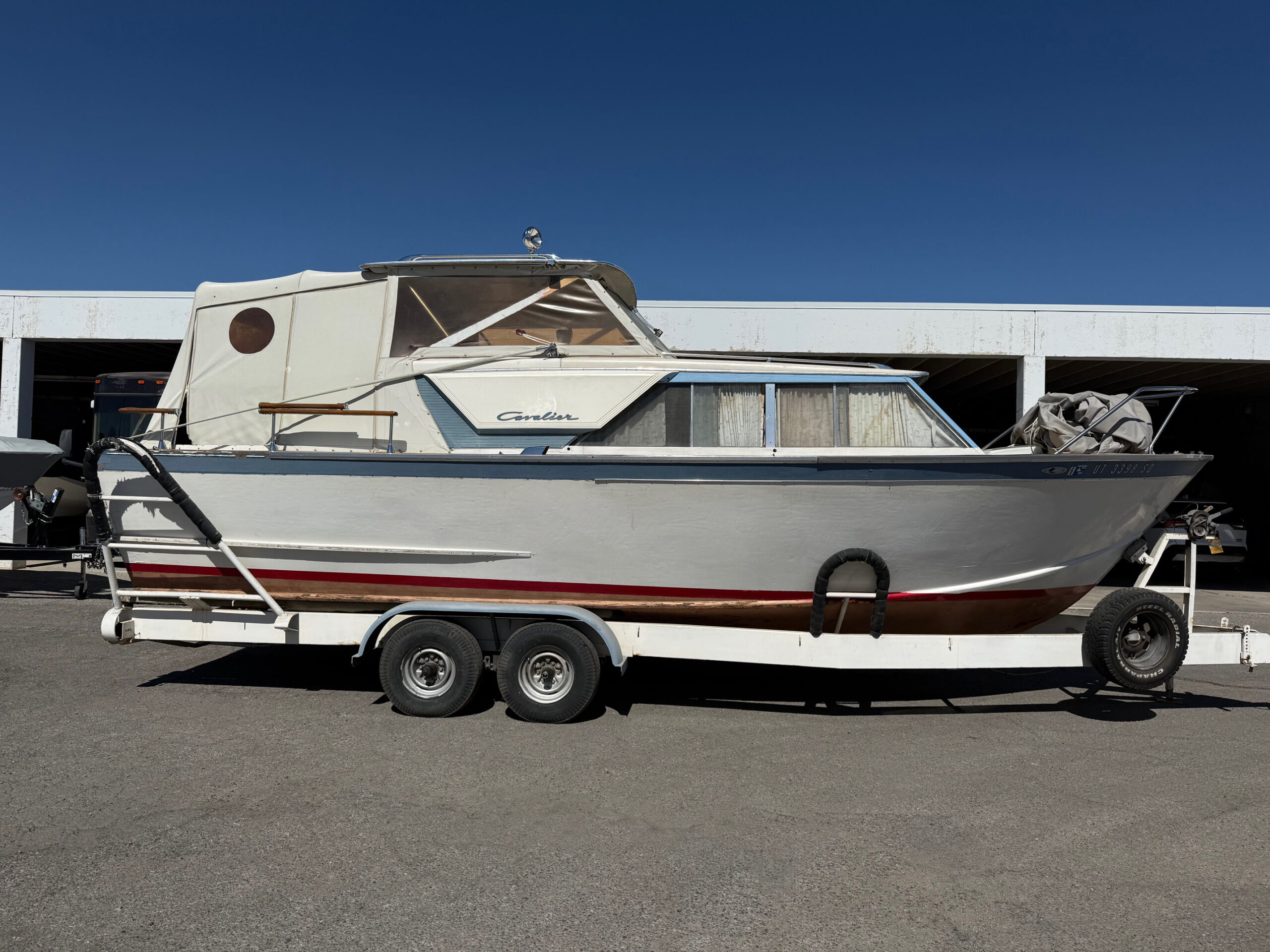 1965 27' Chris-Craft "Cavalier"