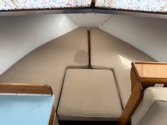 1965 27' Chris-Craft "Cavalier" - Image 12