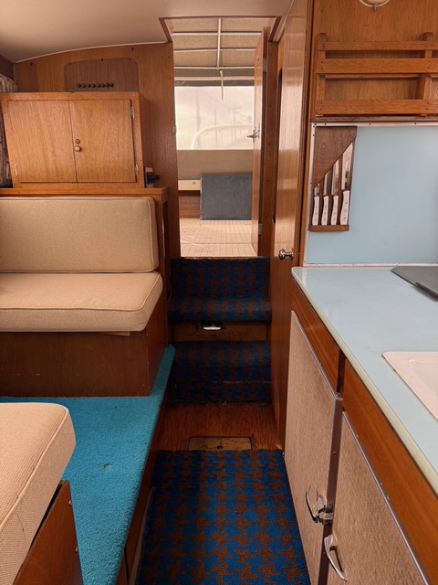 1965 27' Chris-Craft "Cavalier" - Image 17
