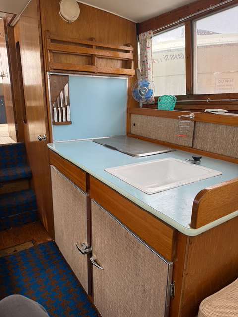 1965 27' Chris-Craft "Cavalier" - Image 18