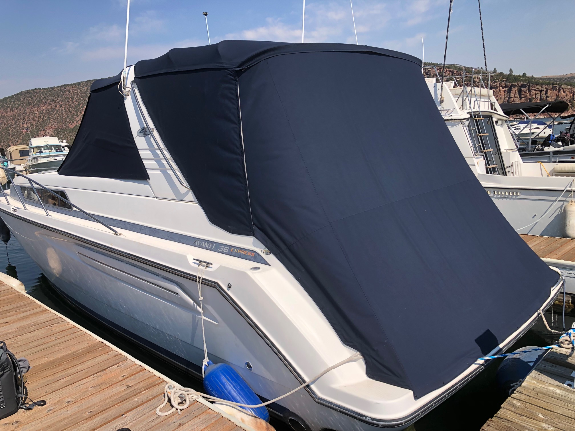 1998 36' Bayliner Avanti "3685 Sunbridge" - Image 7