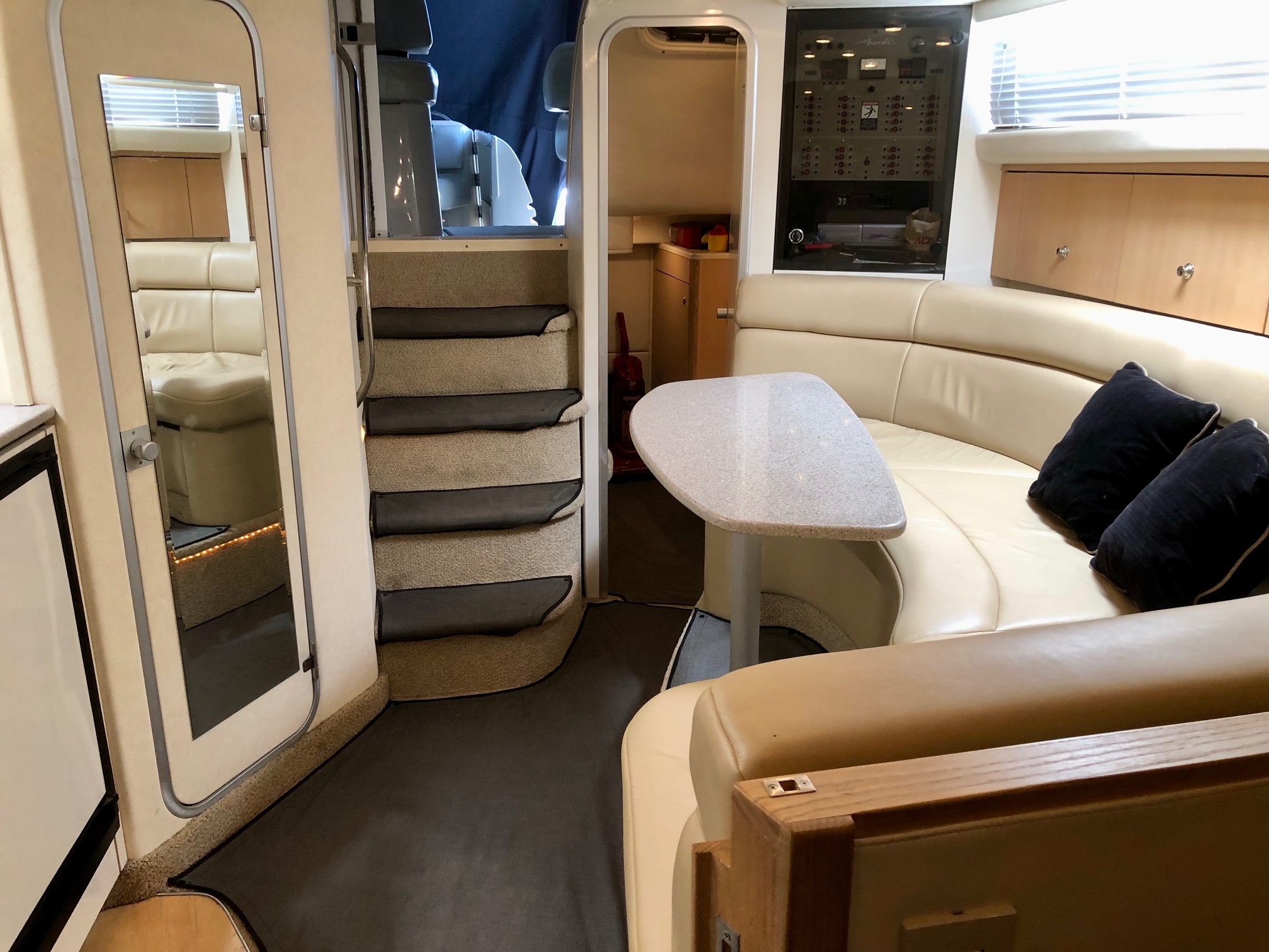 1998 36' Bayliner Avanti "3685 Sunbridge" - Image 26