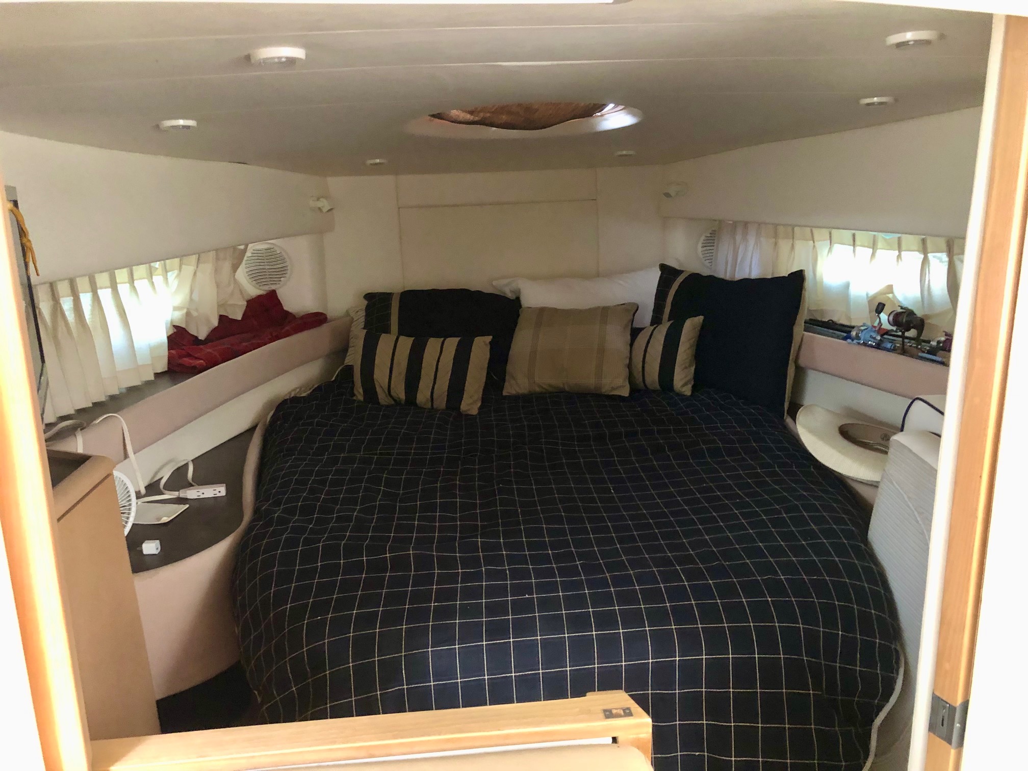 1998 36' Bayliner Avanti "3685 Sunbridge" - Image 24