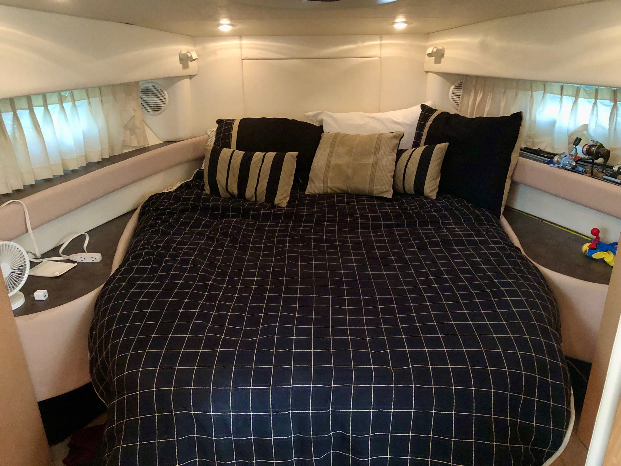 1998 36' Bayliner Avanti "3685 Sunbridge" - Image 25