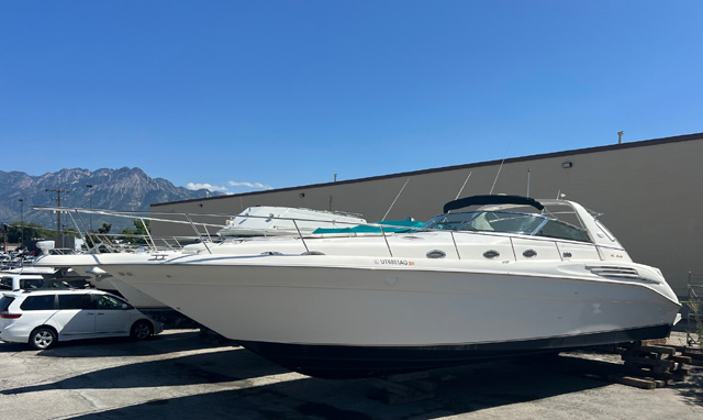 1998 45' Sea Ray "450 Sundancer" Yacht - Image 3
