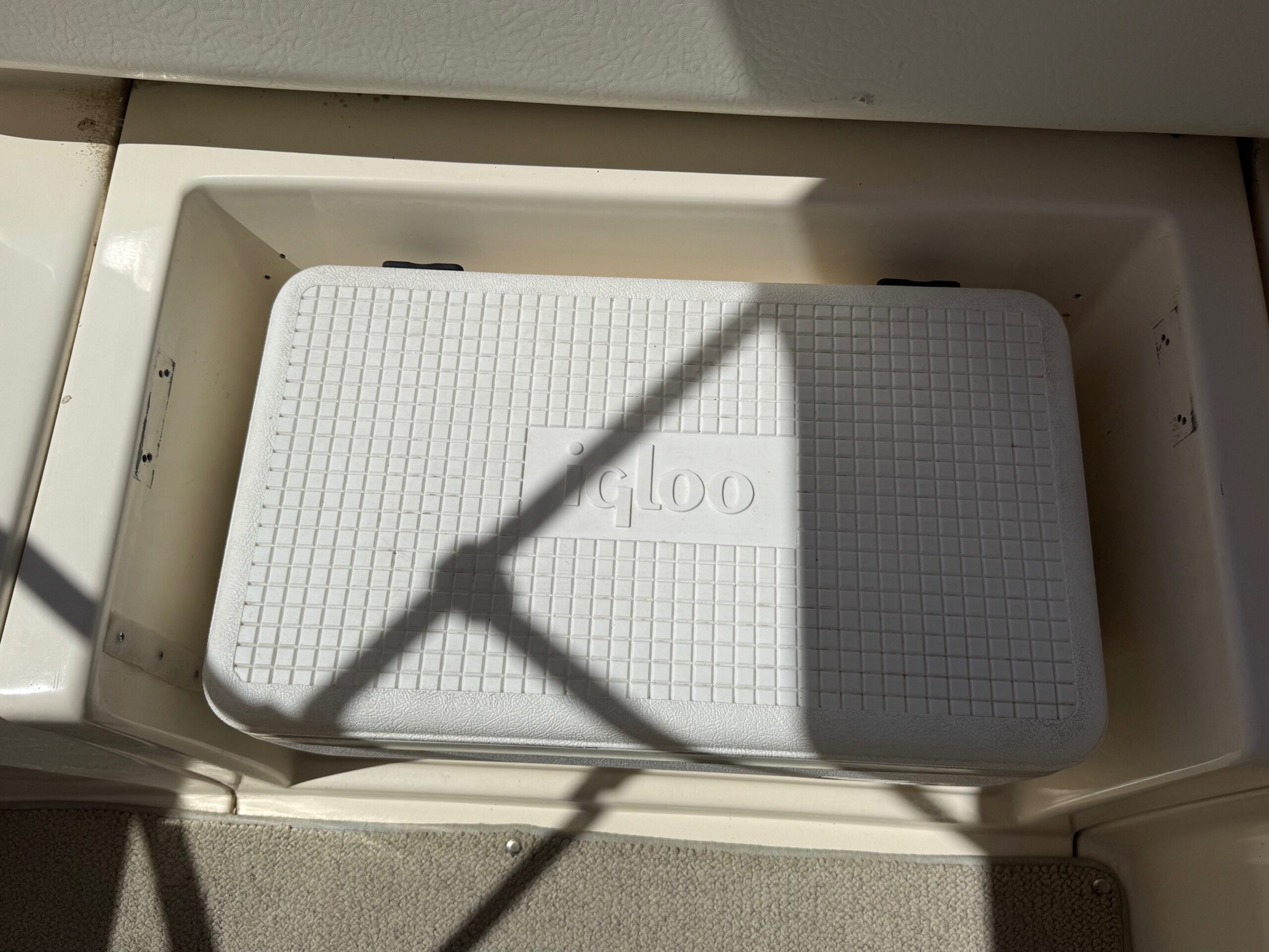 2001 19' Rinker "192 Captiva" Bowrider - Image 17