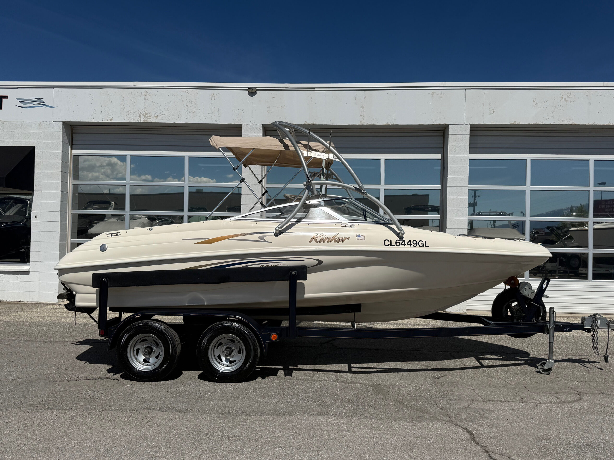 2001 19' Rinker "192 Captiva" Bowrider