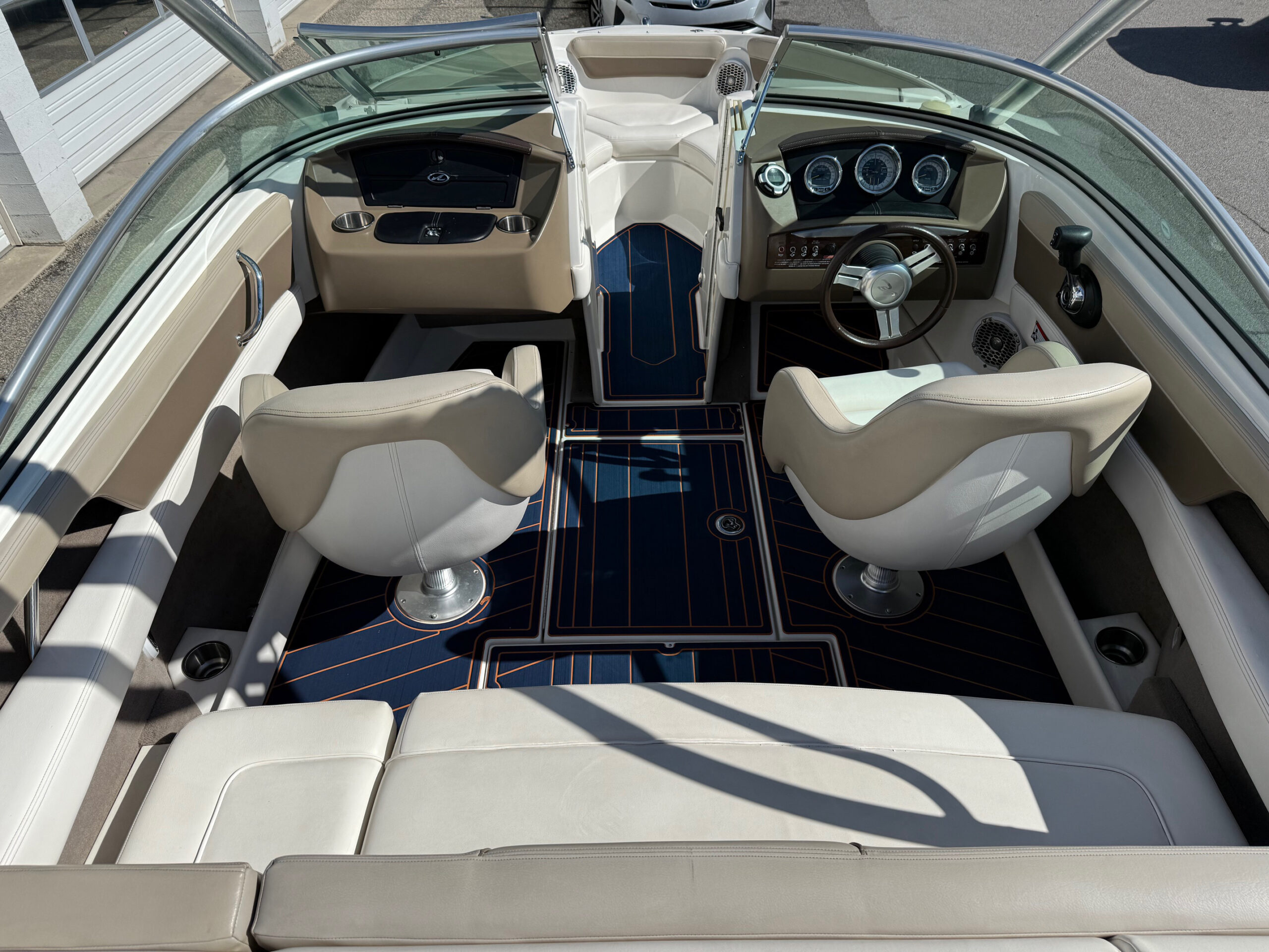 2011 21' Sea Ray "210 SLX Fission" Bowrider - Image 26