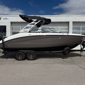 2023 25' Yamaha "252SE" Bowrider