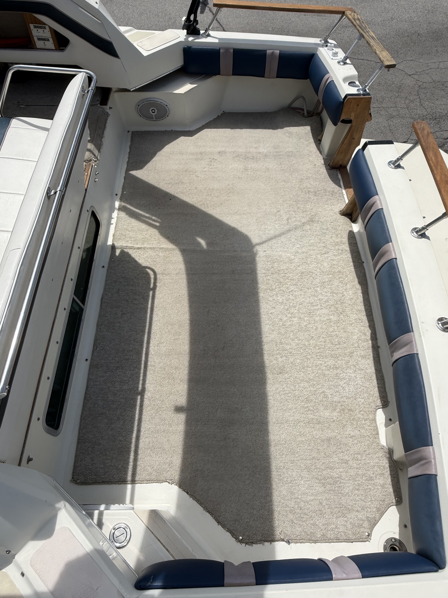 1986 32' Bayliner Conquest "3250 Sunbridge" - Image 22