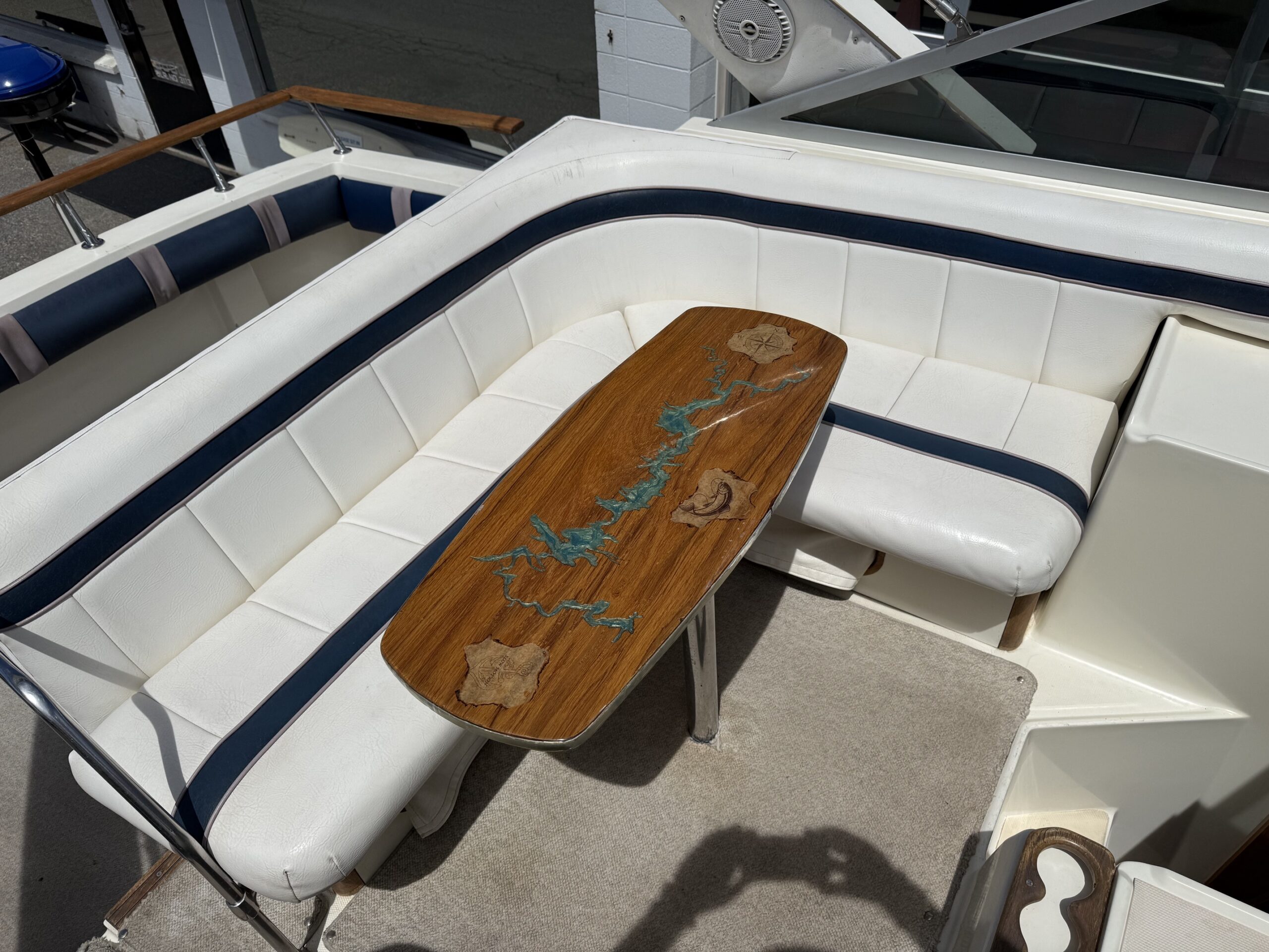 1986 32' Bayliner Conquest "3250 Sunbridge" - Image 18