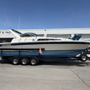 1986 32' Bayliner Conquest "3250 Sunbridge"