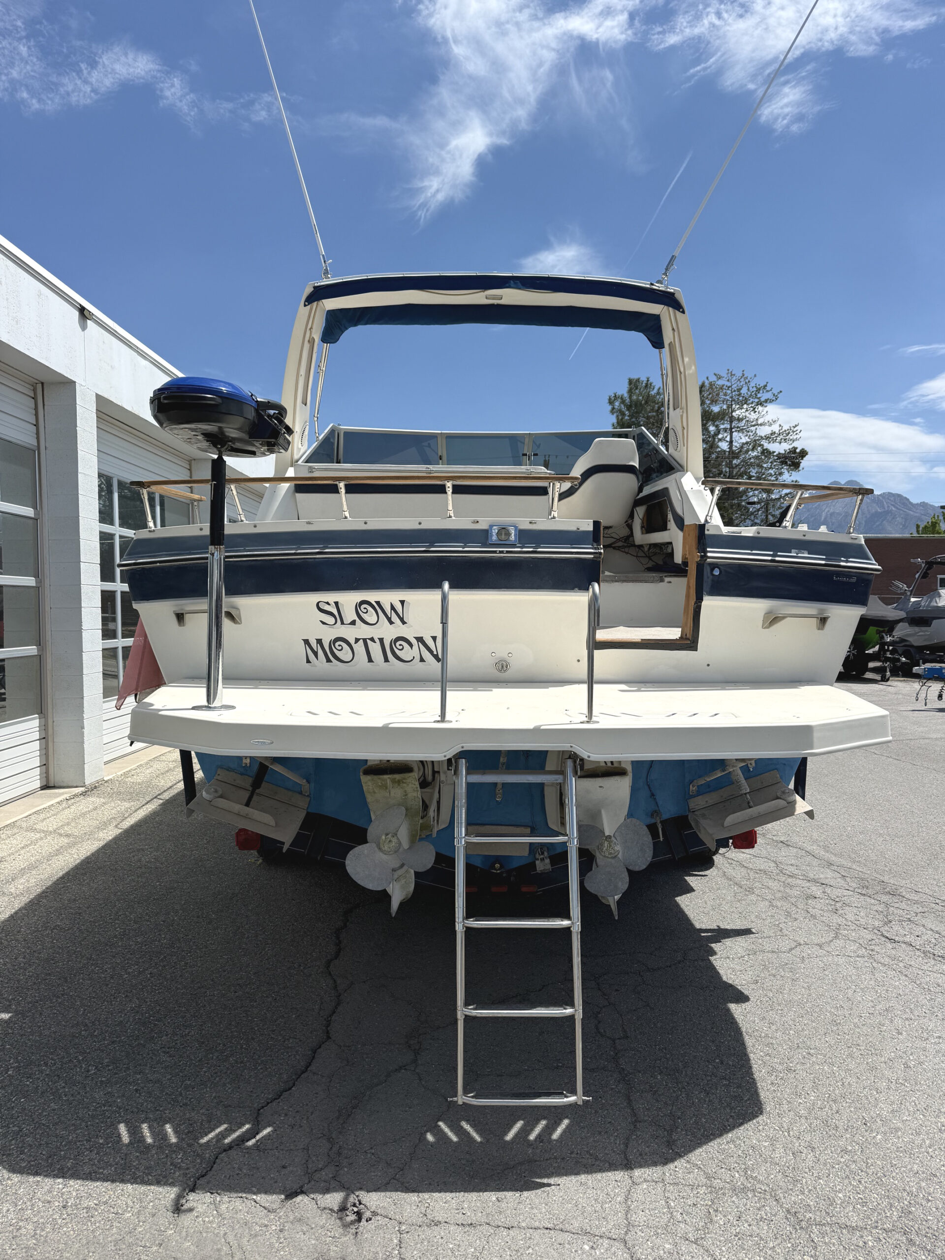 1986 32' Bayliner Conquest "3250 Sunbridge" - Image 10