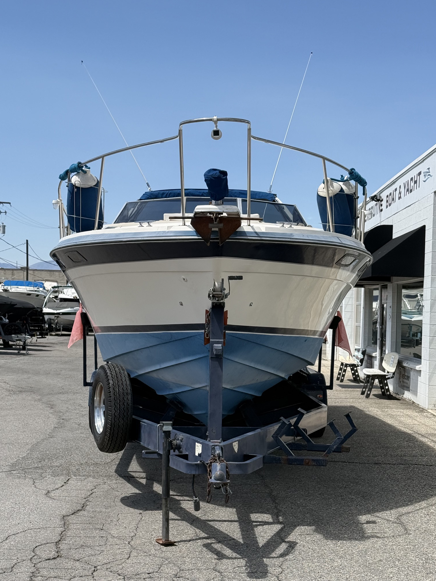 1986 32' Bayliner Conquest "3250 Sunbridge" - Image 11