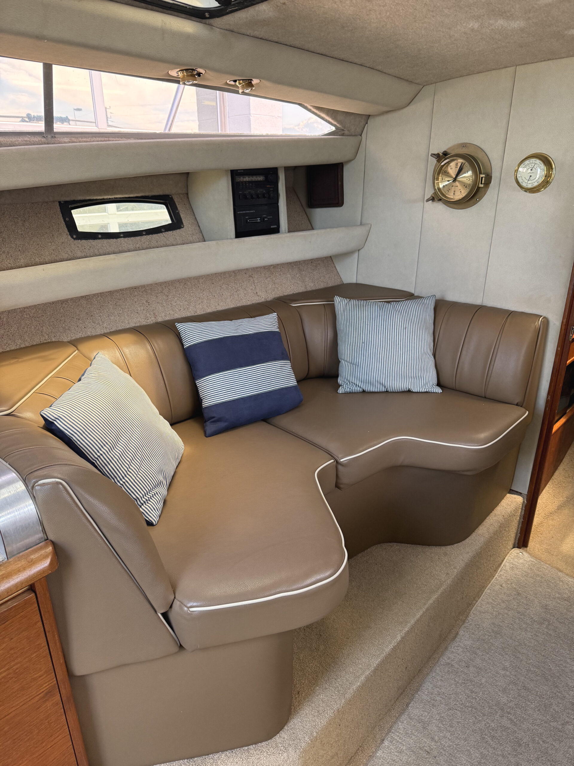 1986 32' Bayliner Conquest "3250 Sunbridge" - Image 35