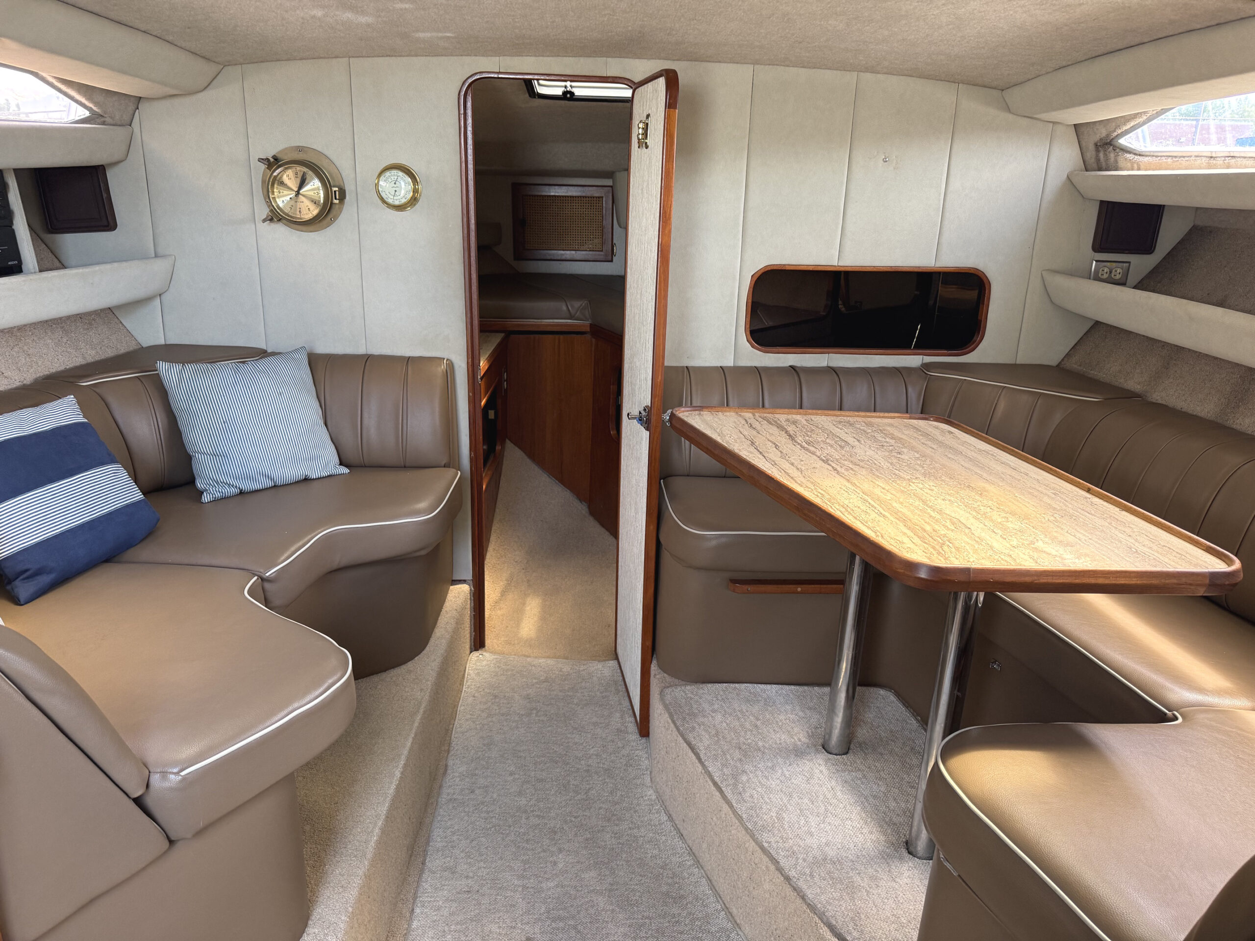 1986 32' Bayliner Conquest "3250 Sunbridge" - Image 36