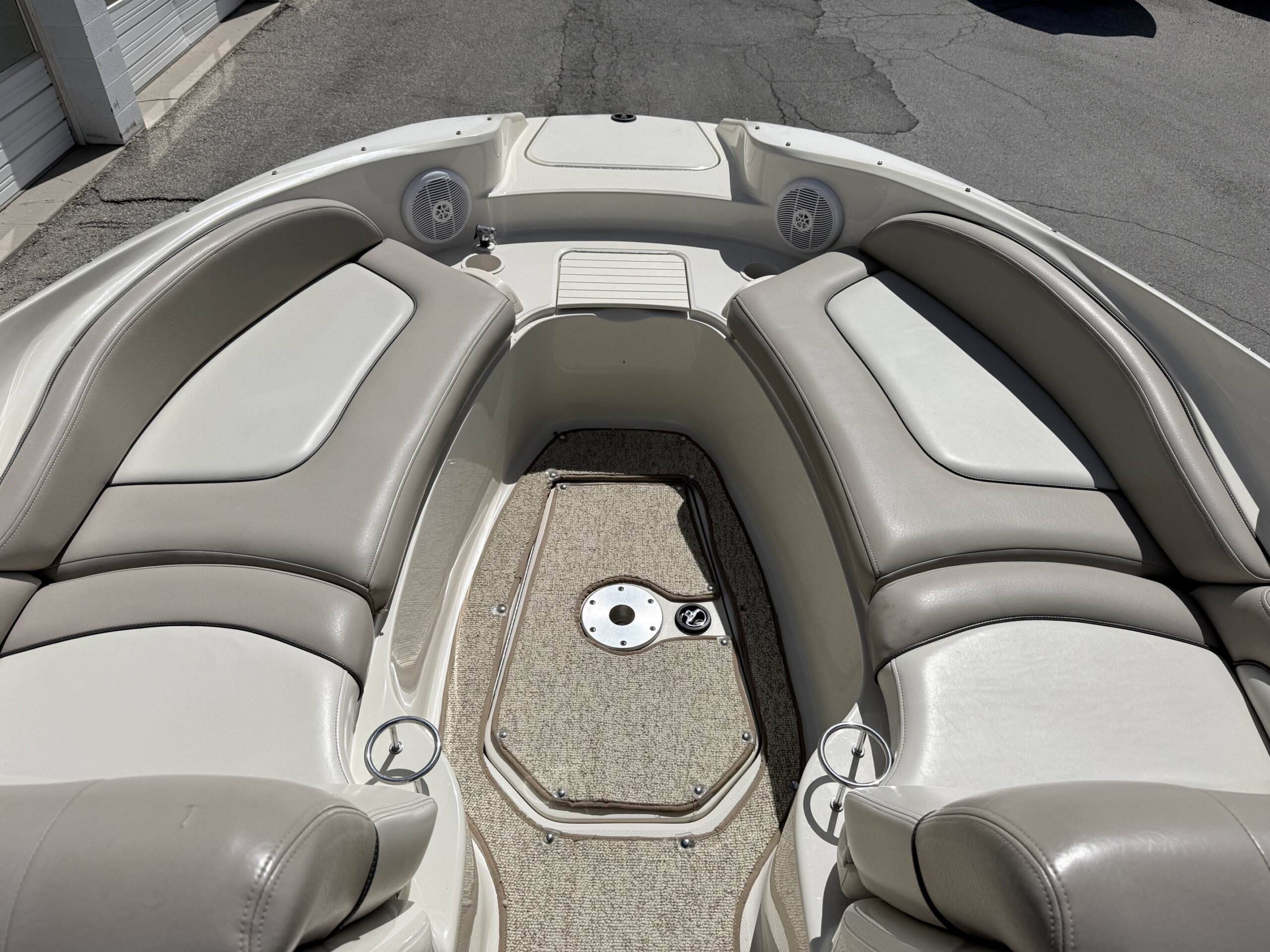 2004 27' Sea Ray "270 Sundeck" Bowrider - Image 17