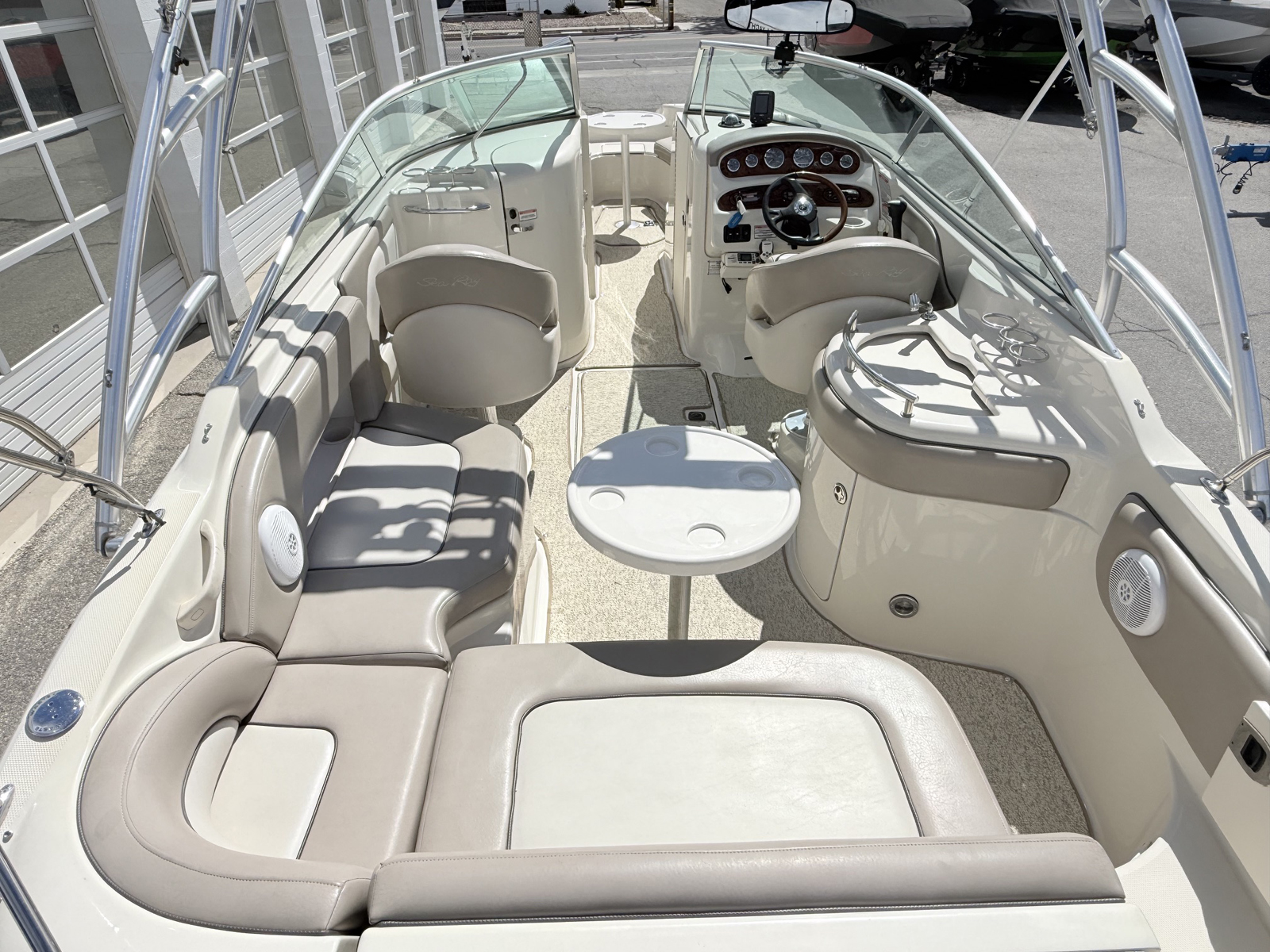 2004 27' Sea Ray "270 Sundeck" Bowrider - Image 21