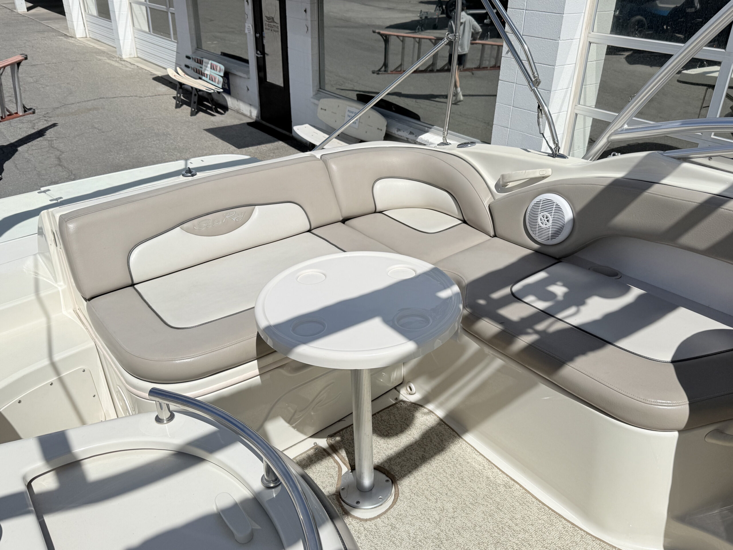 2004 27' Sea Ray "270 Sundeck" Bowrider - Image 29