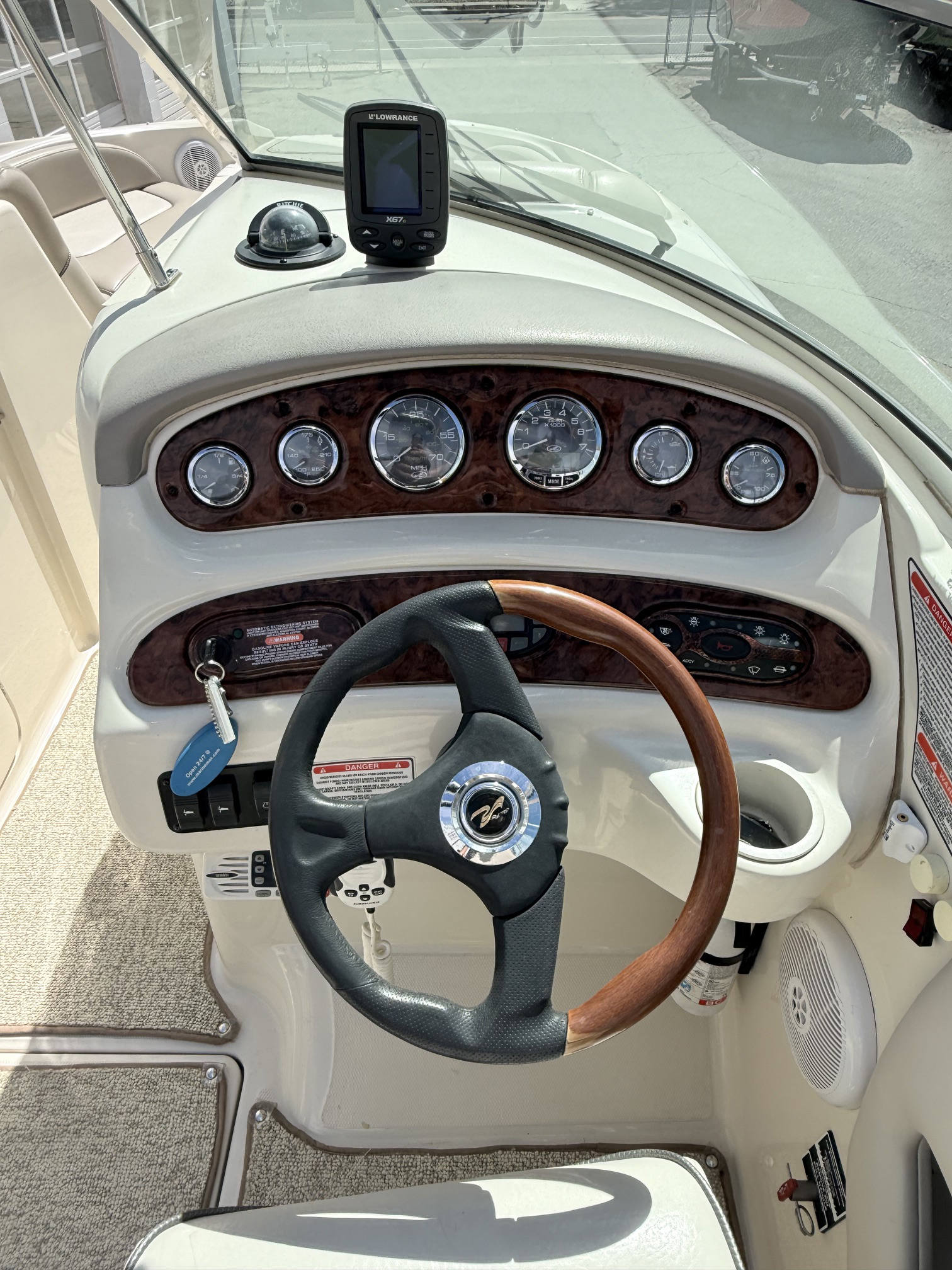 2004 27' Sea Ray "270 Sundeck" Bowrider - Image 31