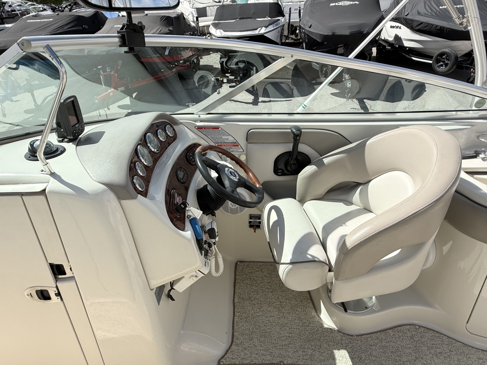 2004 27' Sea Ray "270 Sundeck" Bowrider - Image 32