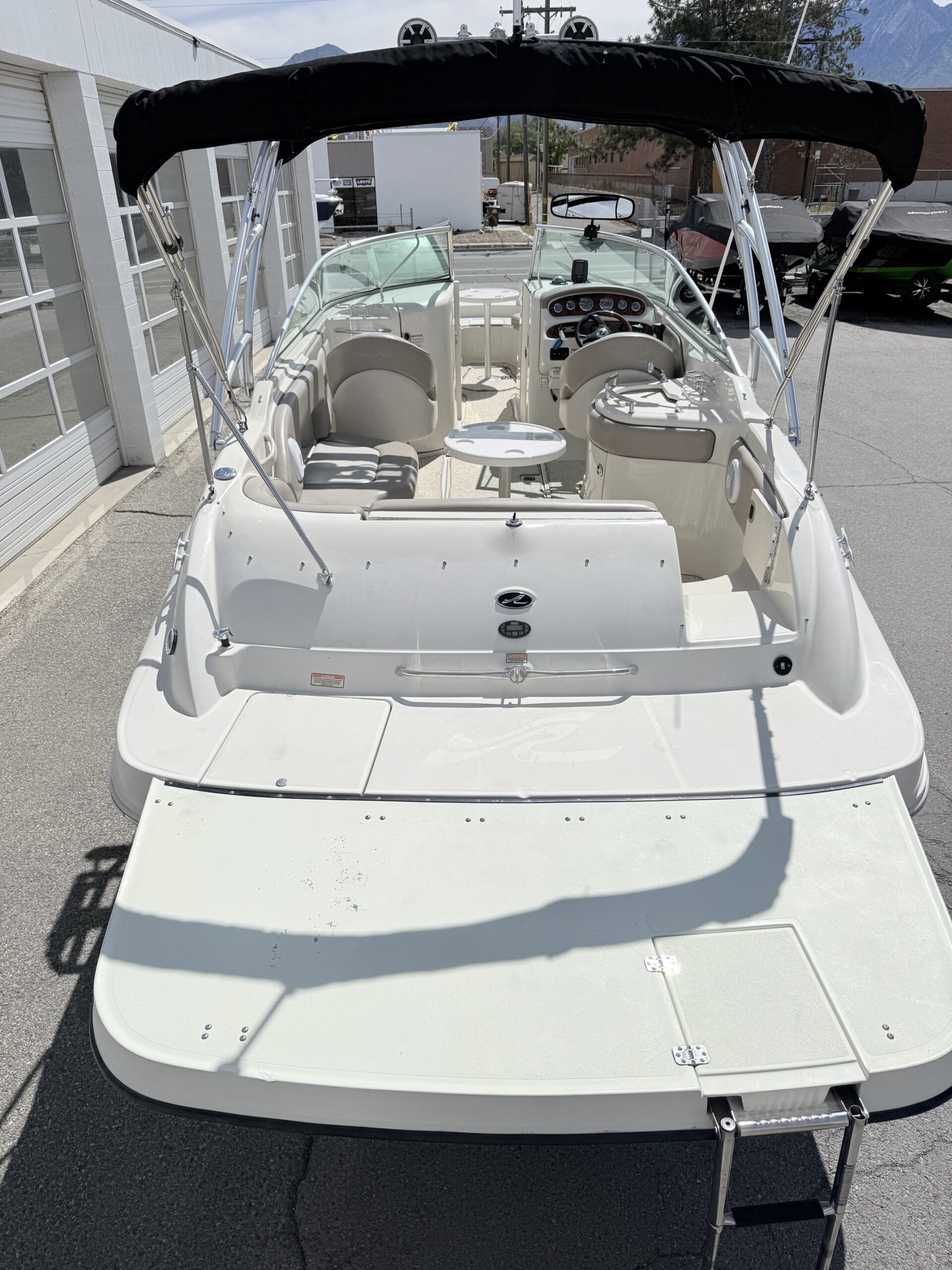 2004 27' Sea Ray "270 Sundeck" Bowrider - Image 41