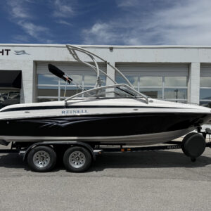 2006 22' Reinell "220 Bowrider"