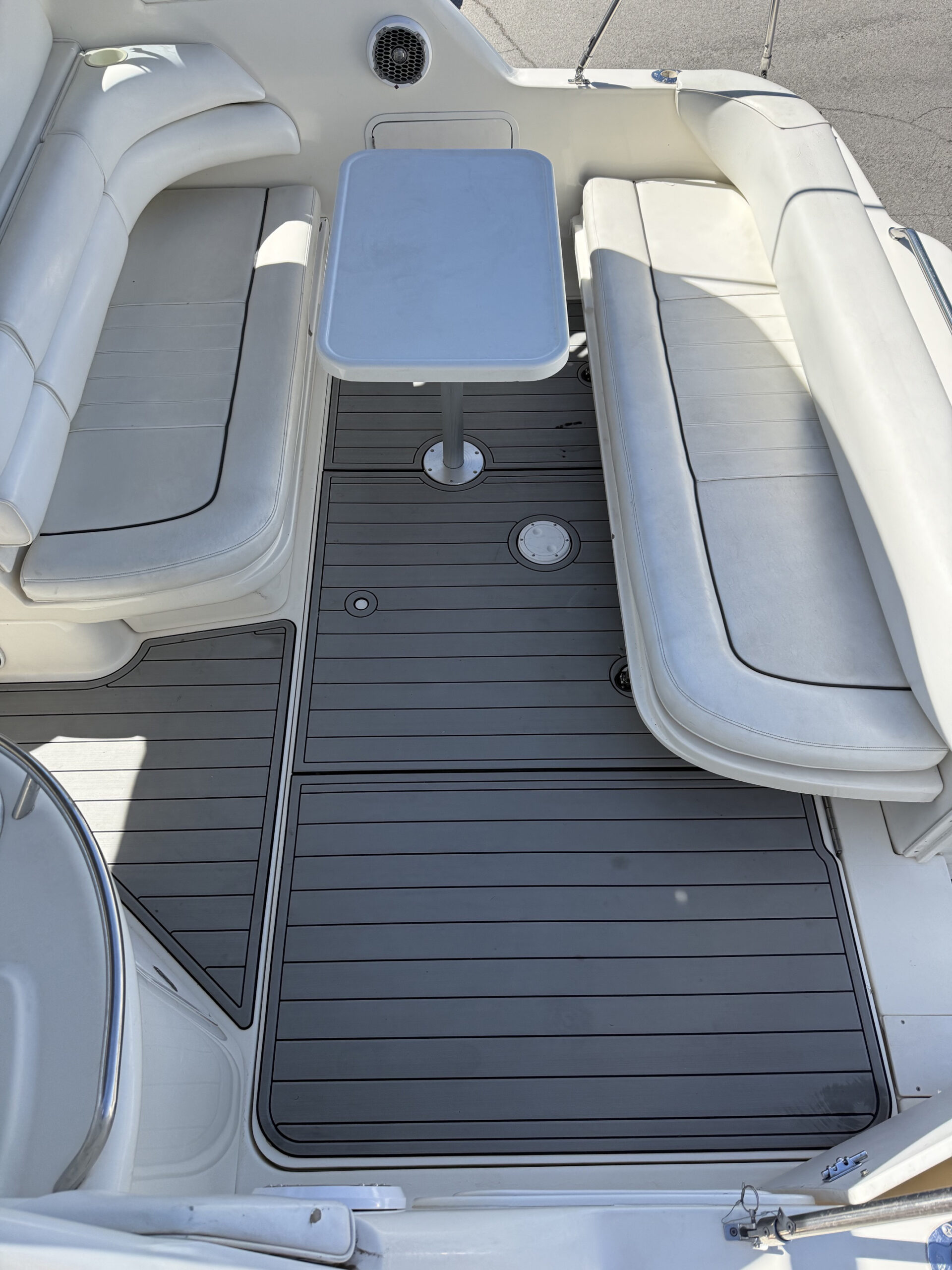 1995 33' Sea Ray "330 Sundancer" - Image 19