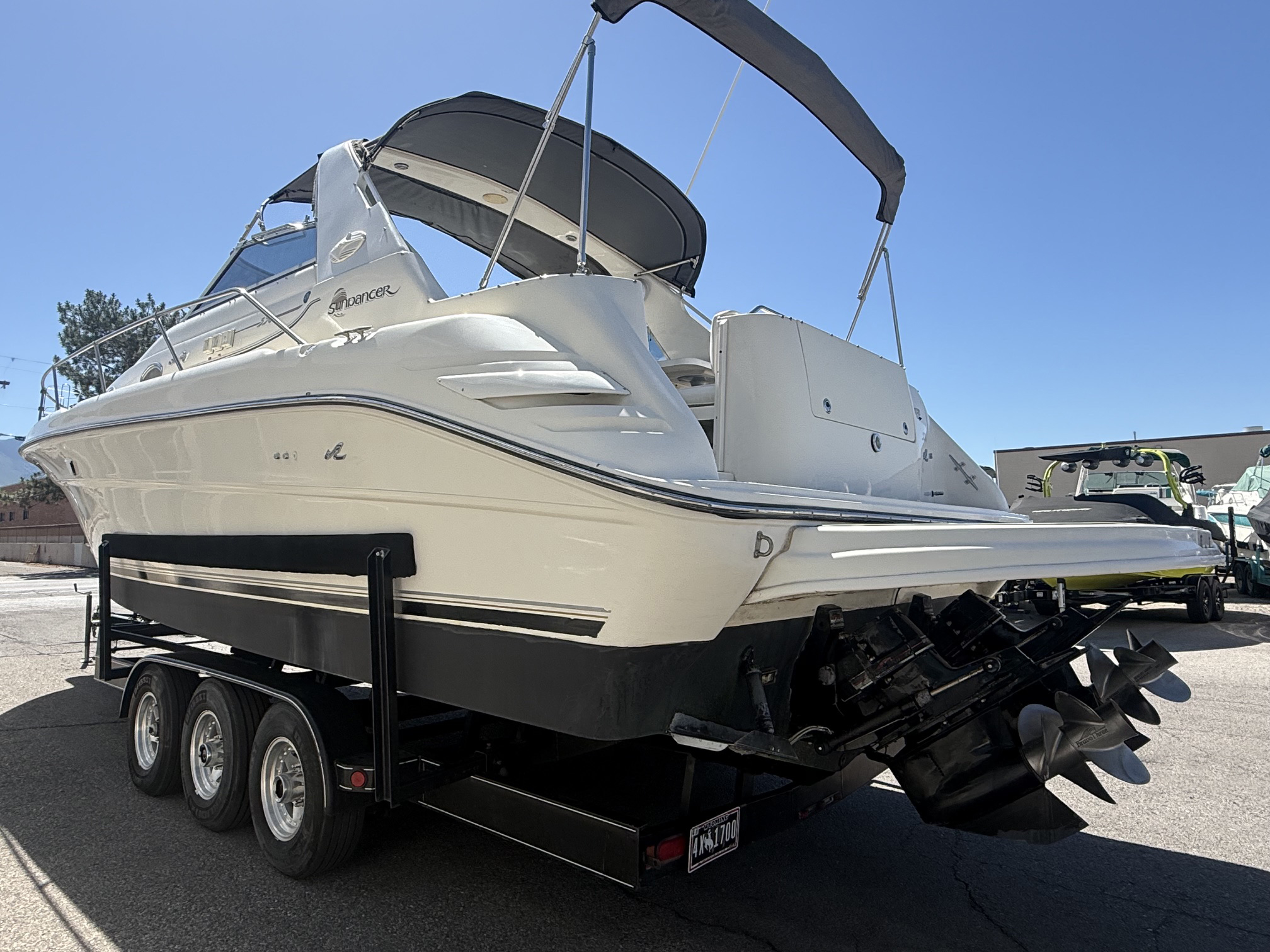 1995 33' Sea Ray "330 Sundancer" - Image 7