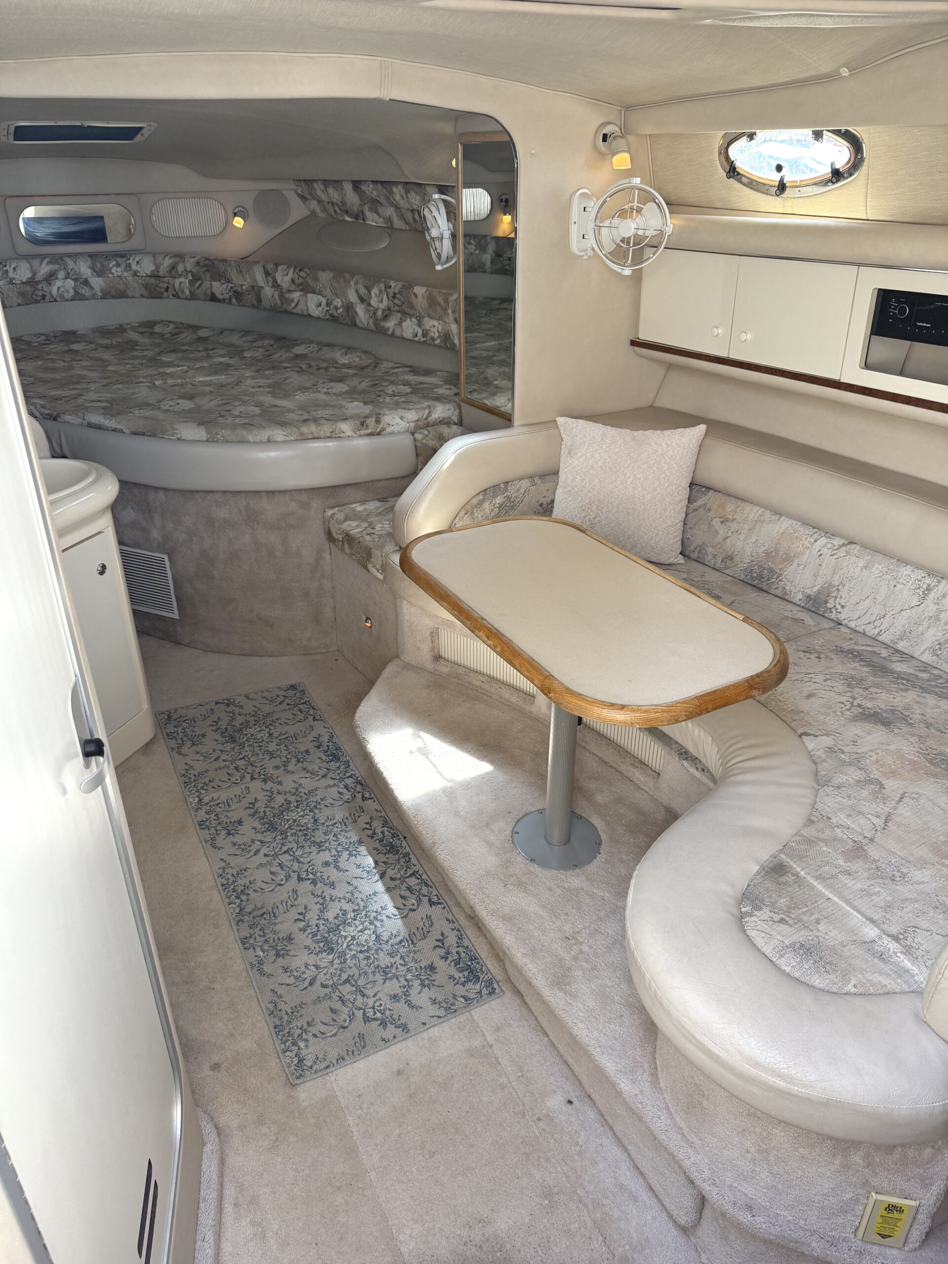 1995 33' Sea Ray "330 Sundancer" - Image 36