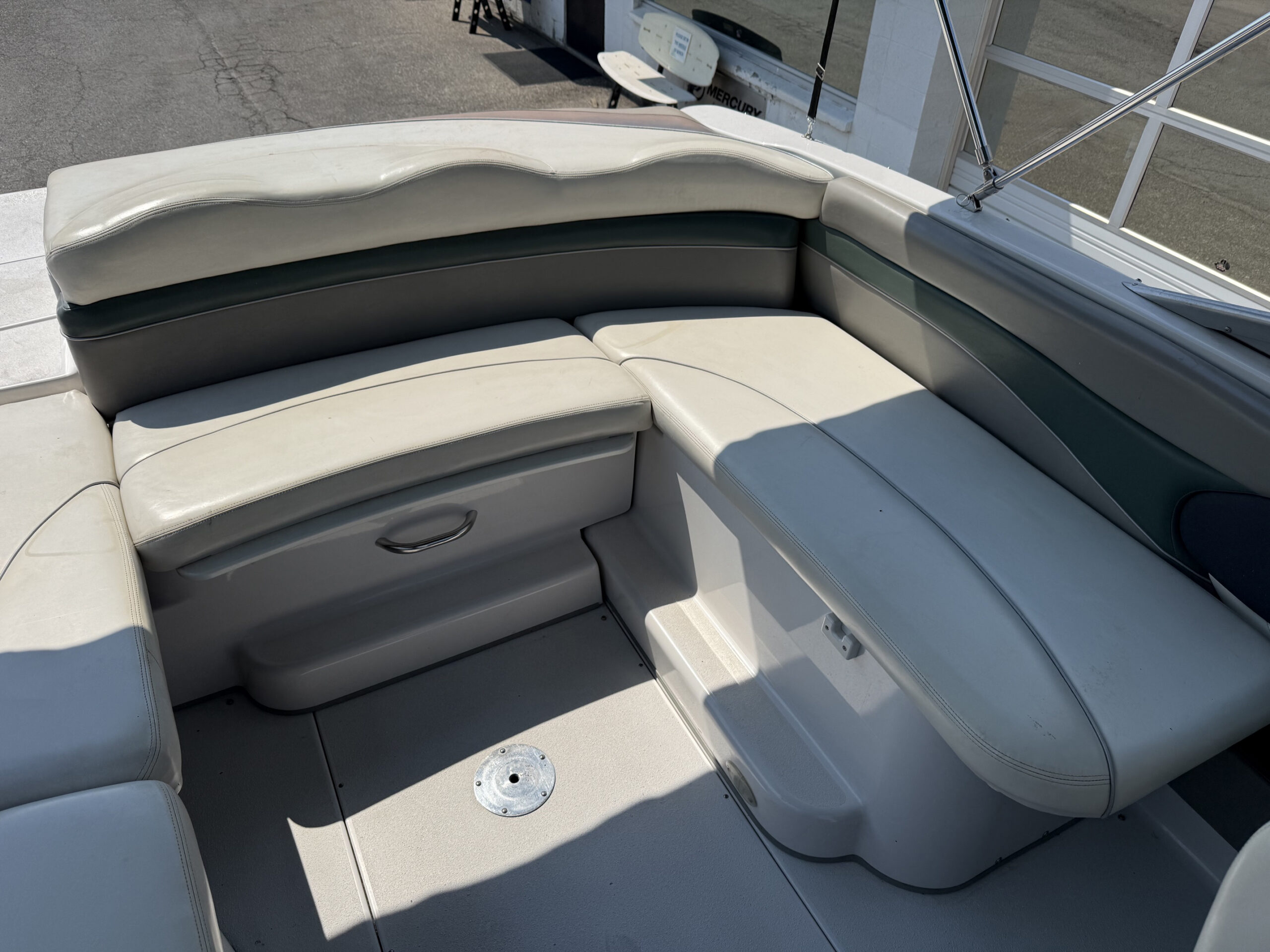 2000 26' Four Winns "260 Horizon" Bowrider - Image 27