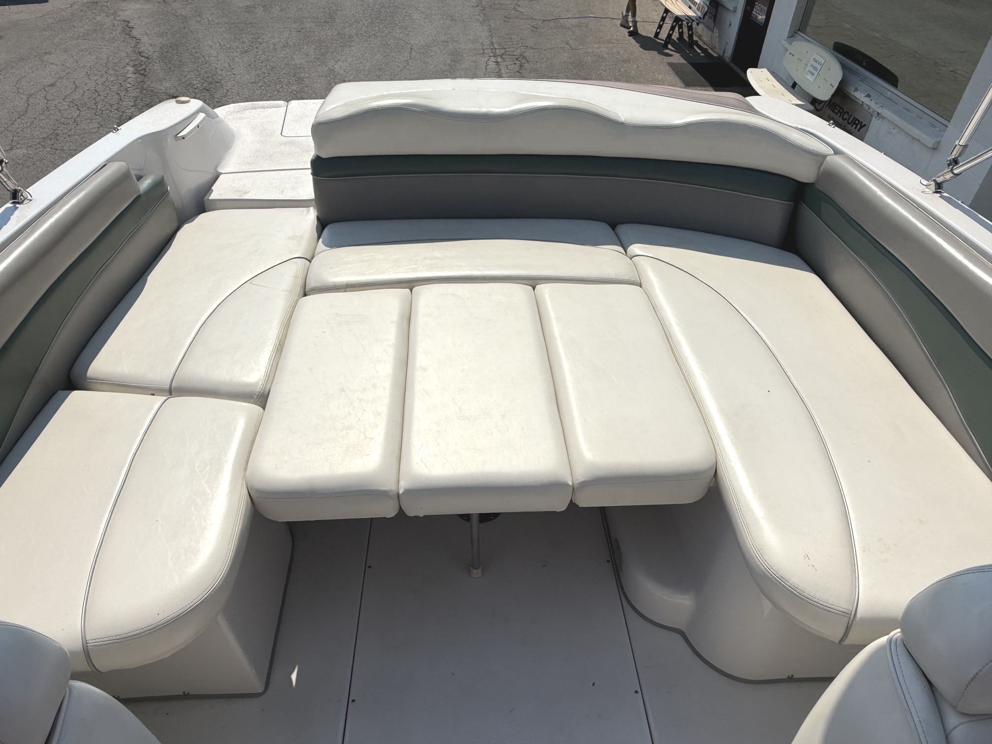 2000 26' Four Winns "260 Horizon" Bowrider - Image 36