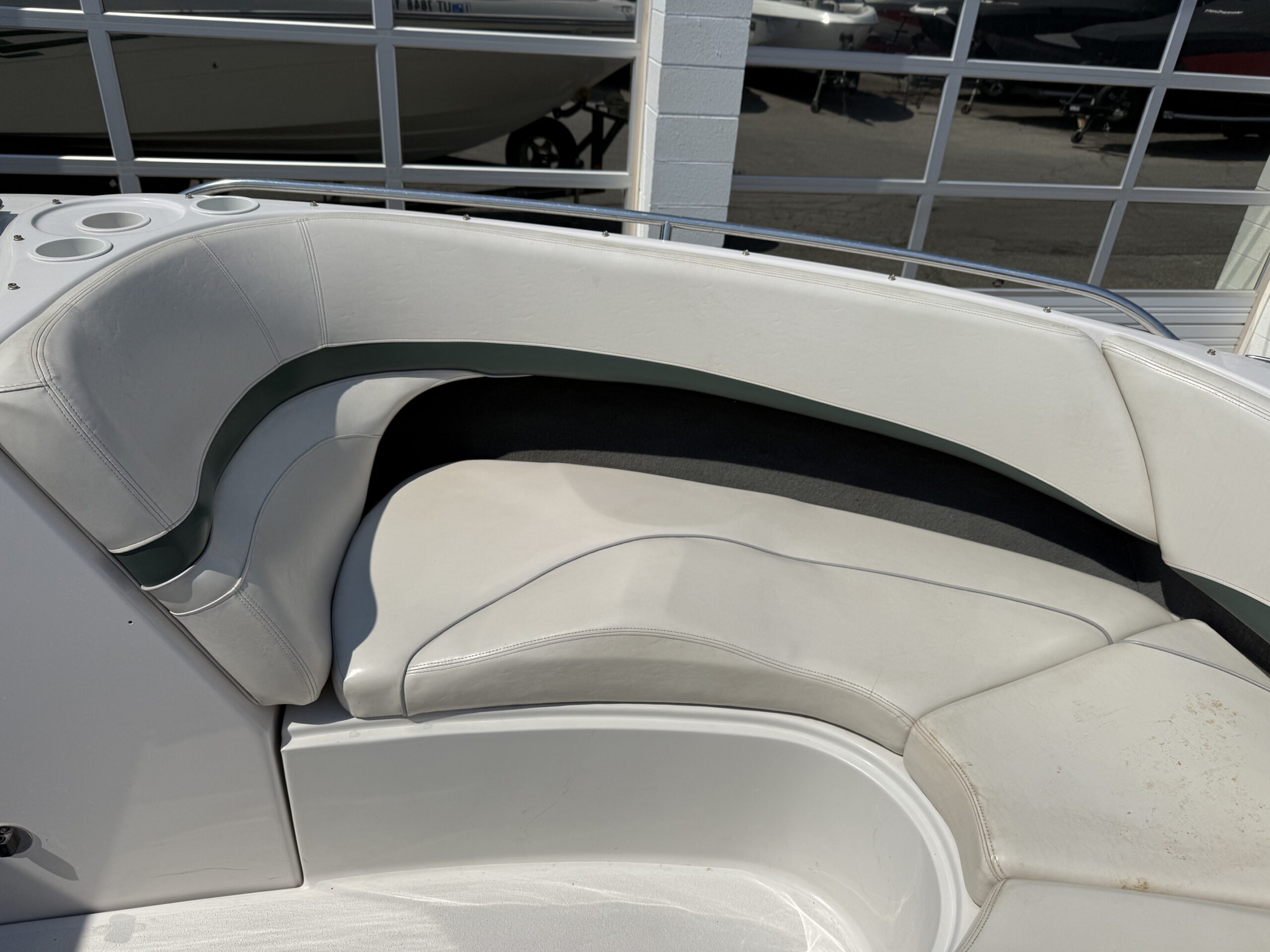 2000 26' Four Winns "260 Horizon" Bowrider - Image 15