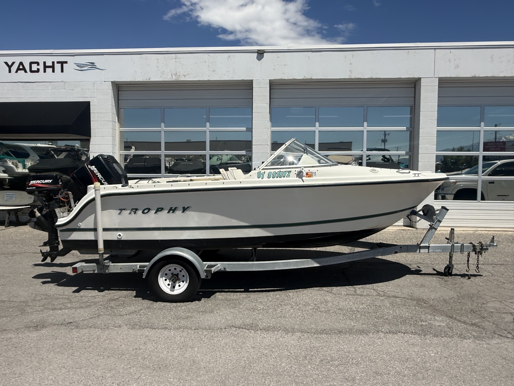 2001 17' Bayliner Trophy "1700 Bowrider" - Image 2