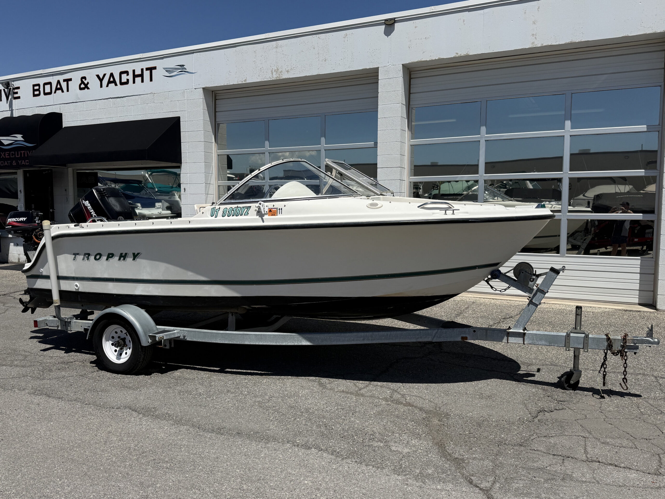 2001 17' Bayliner Trophy "1700 Bowrider" - Image 3