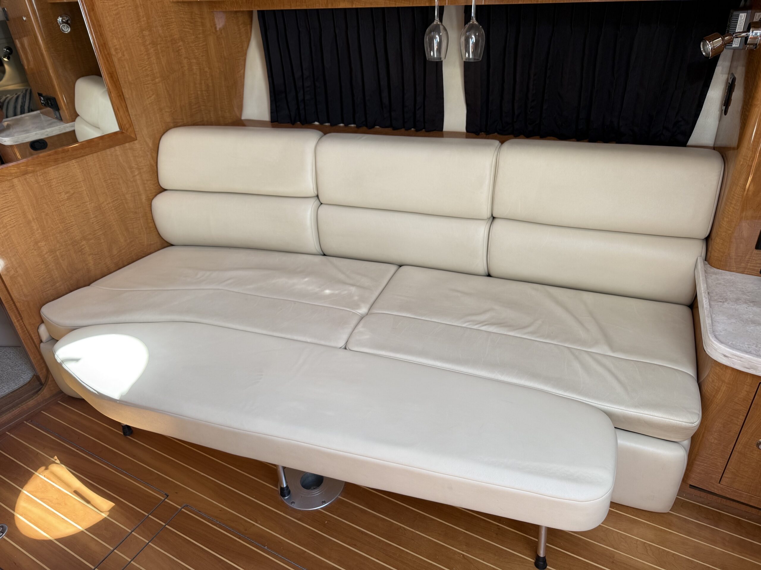 2004 35' Regal "Commodore 3560" Yacht - Image 53