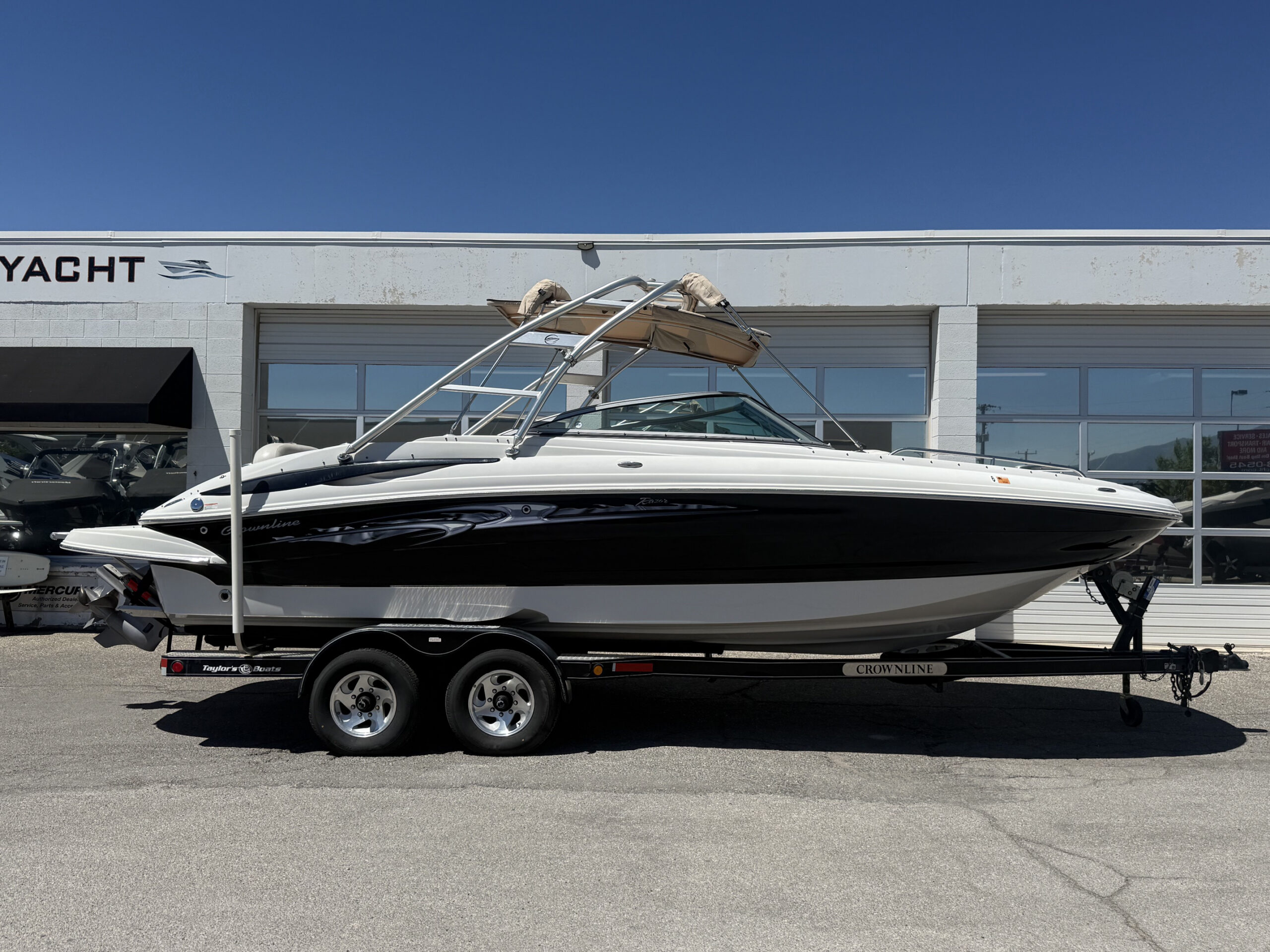 2007 25' Crownline "252 EX Razor" Bowrider
