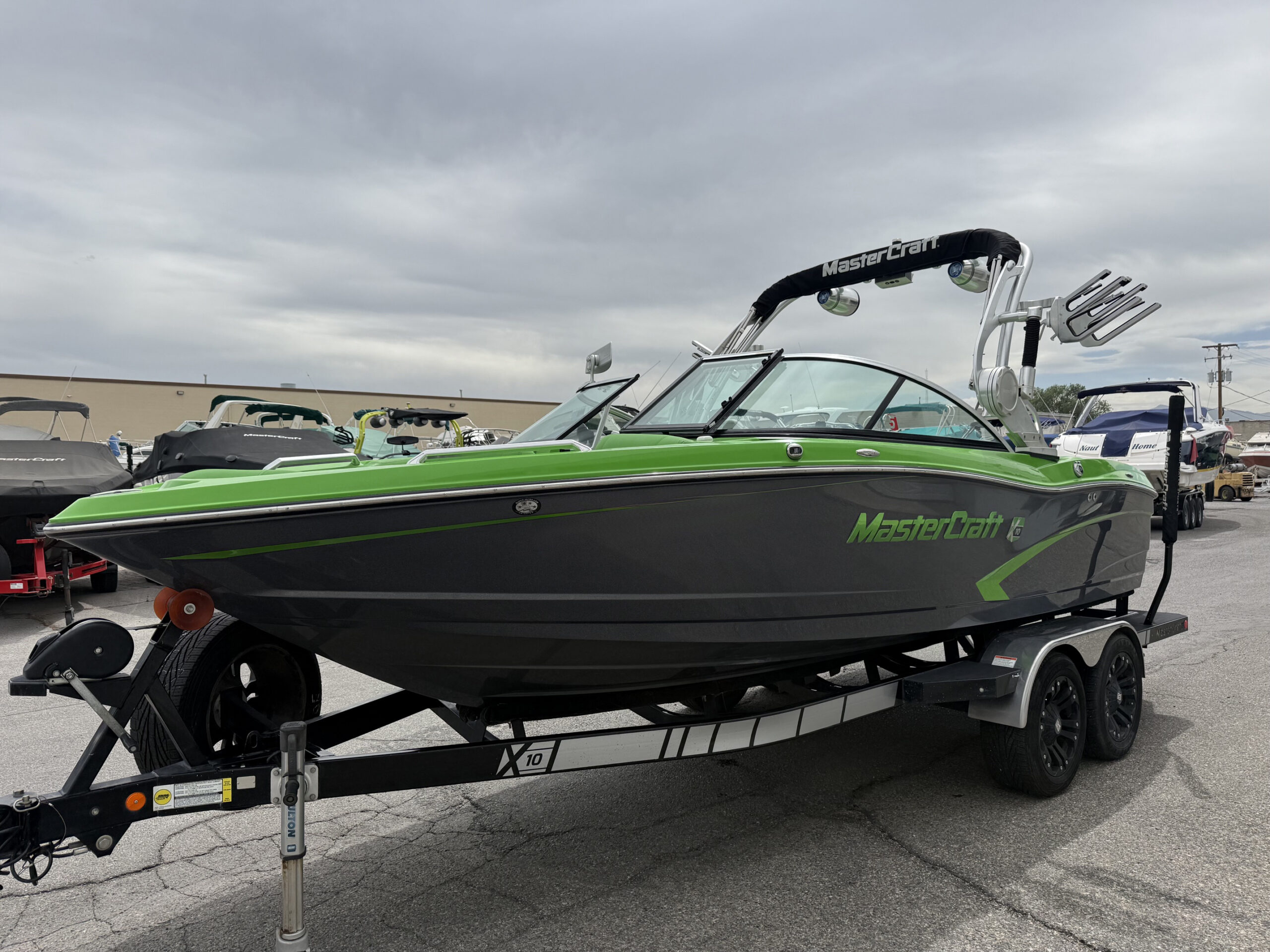 2014 21' MasterCraft "X10" Bowrider - Image 4