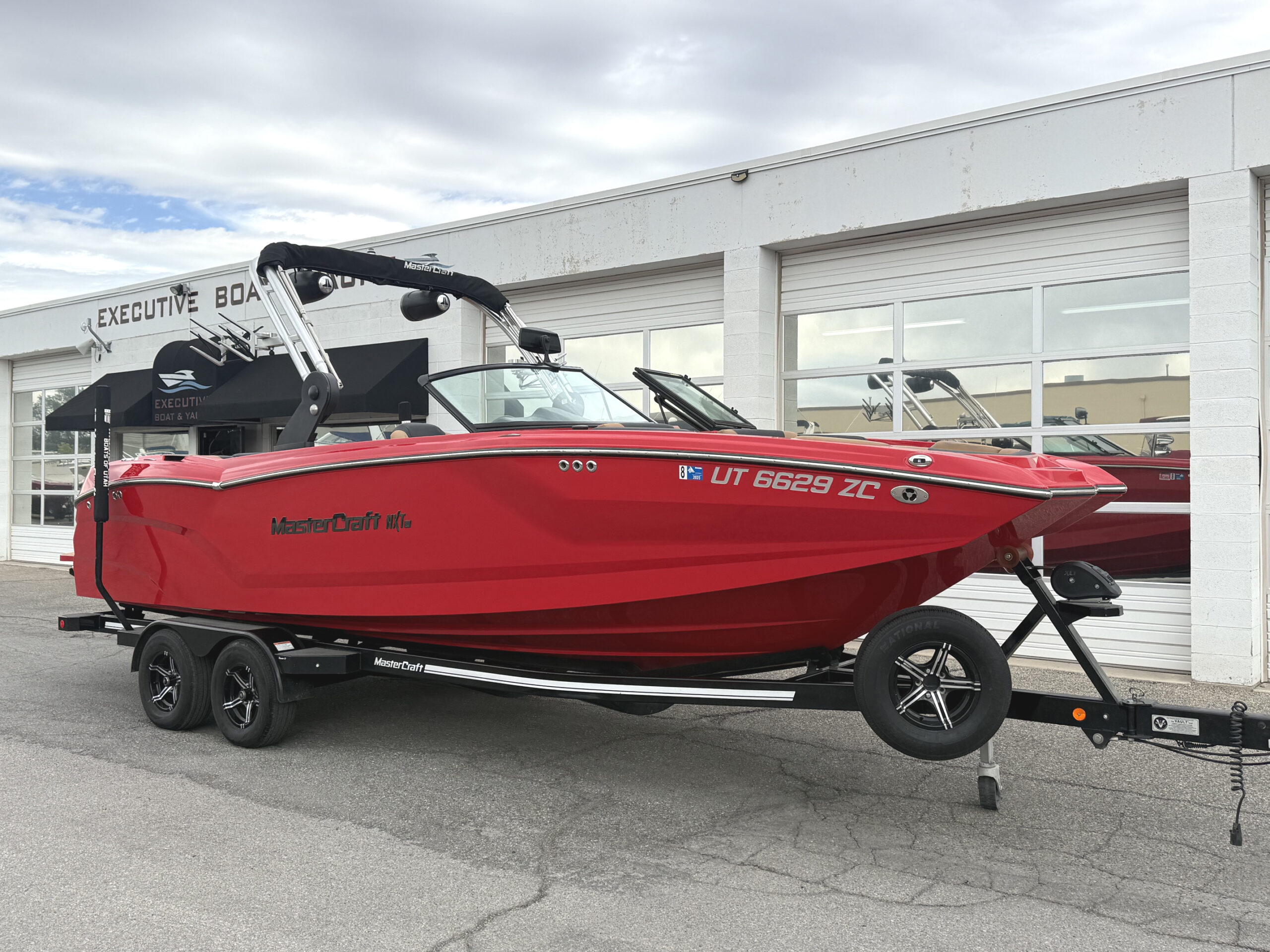 2021 24' MasterCraft "NXT24" Bowrider - Image 2