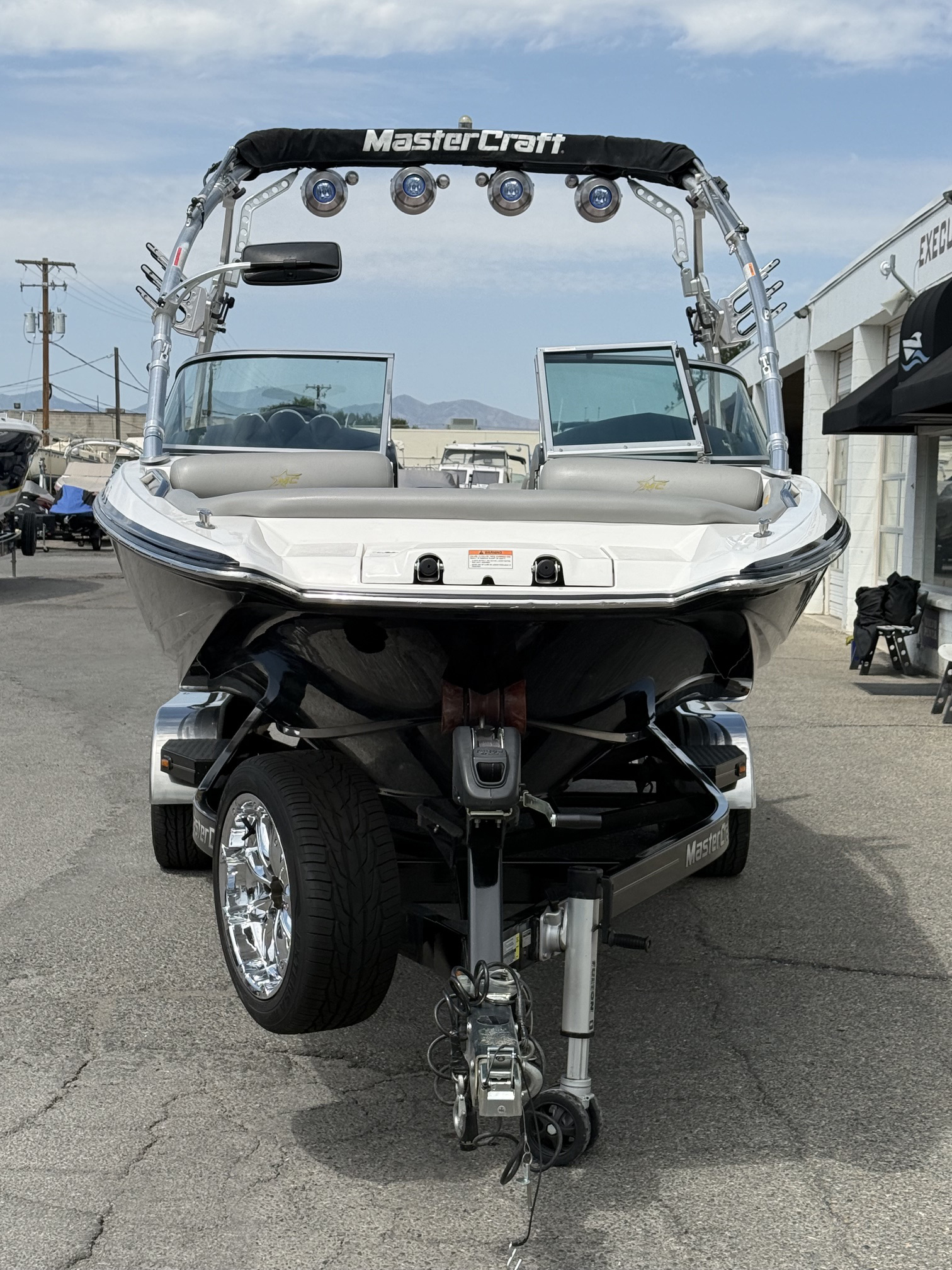 2009 24' MasterCraft "X45" Bowrider - Image 10