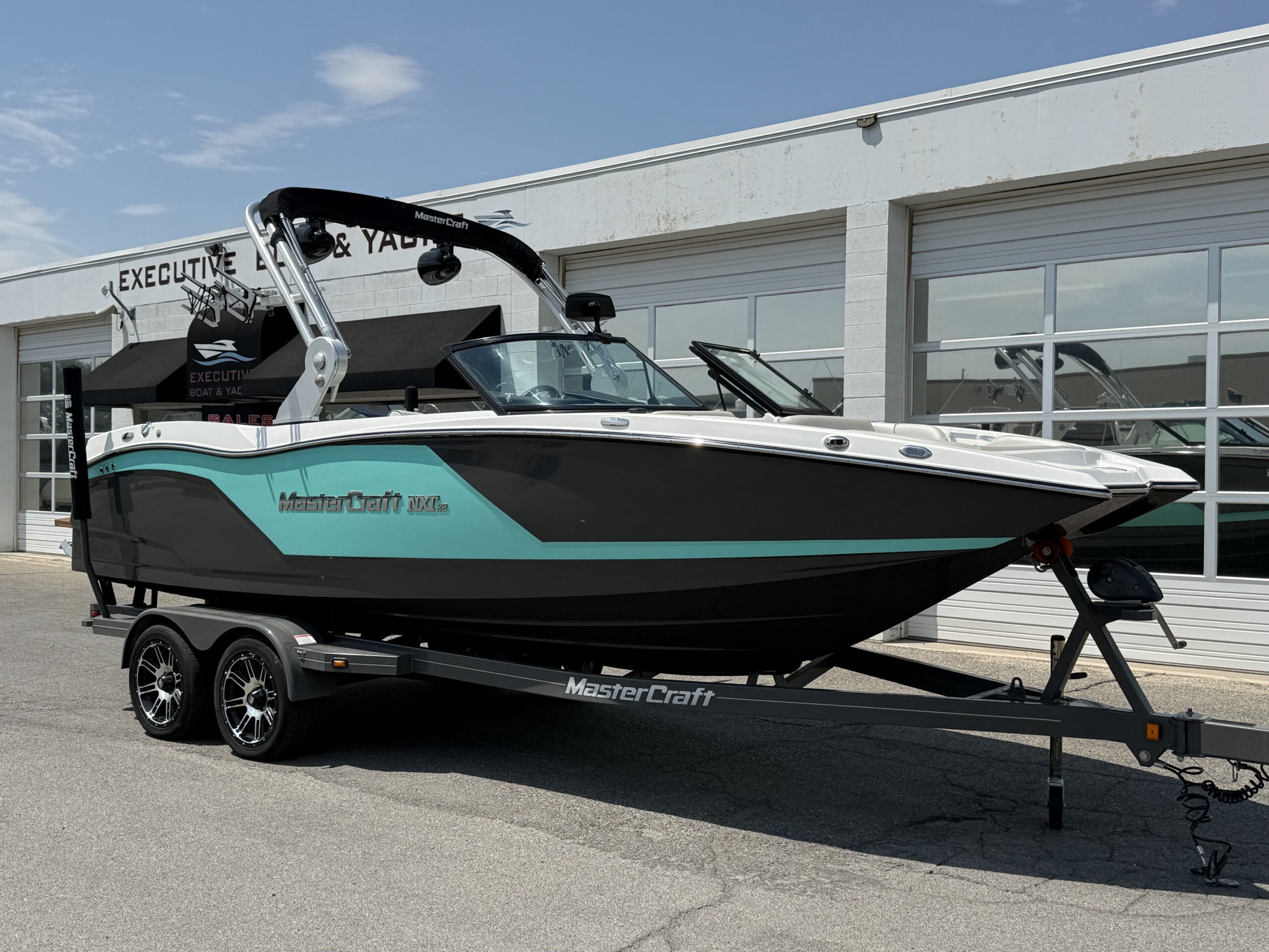 2018 22' MasterCraft "NXT22" Bowrider - Image 2