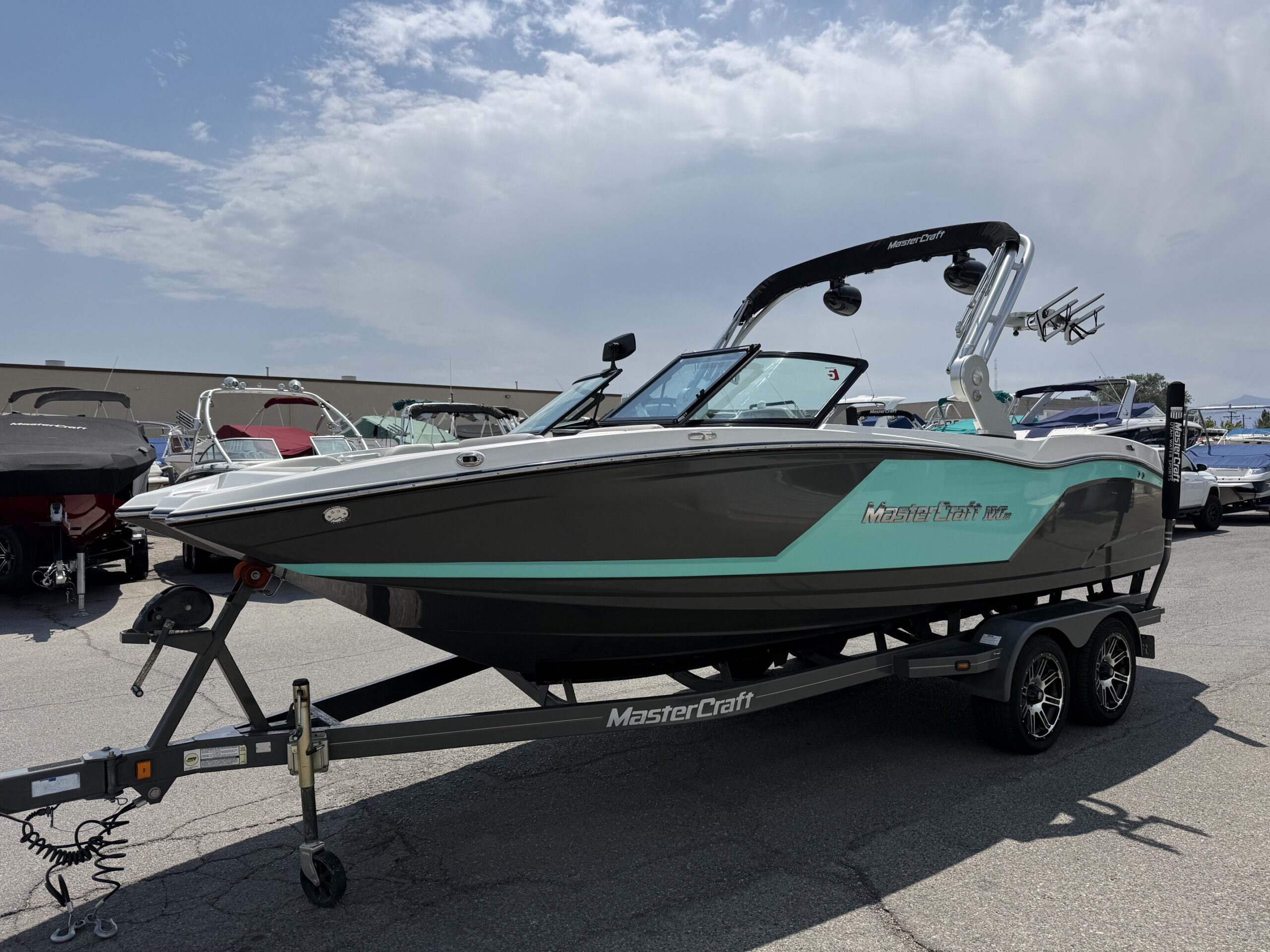 2018 22' MasterCraft "NXT22" Bowrider - Image 4