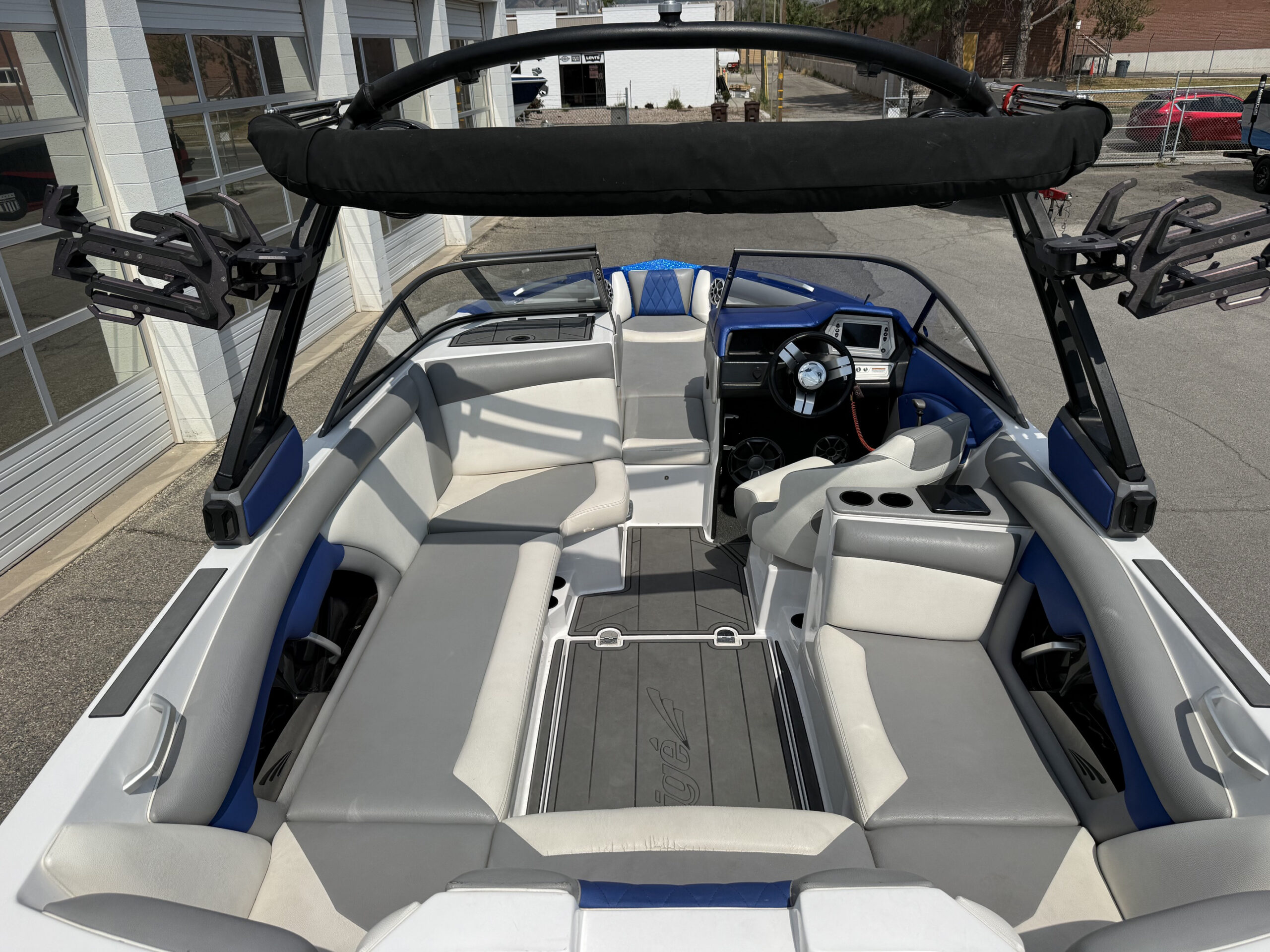 2018 23' Tige "R23" Bowrider - Image 22